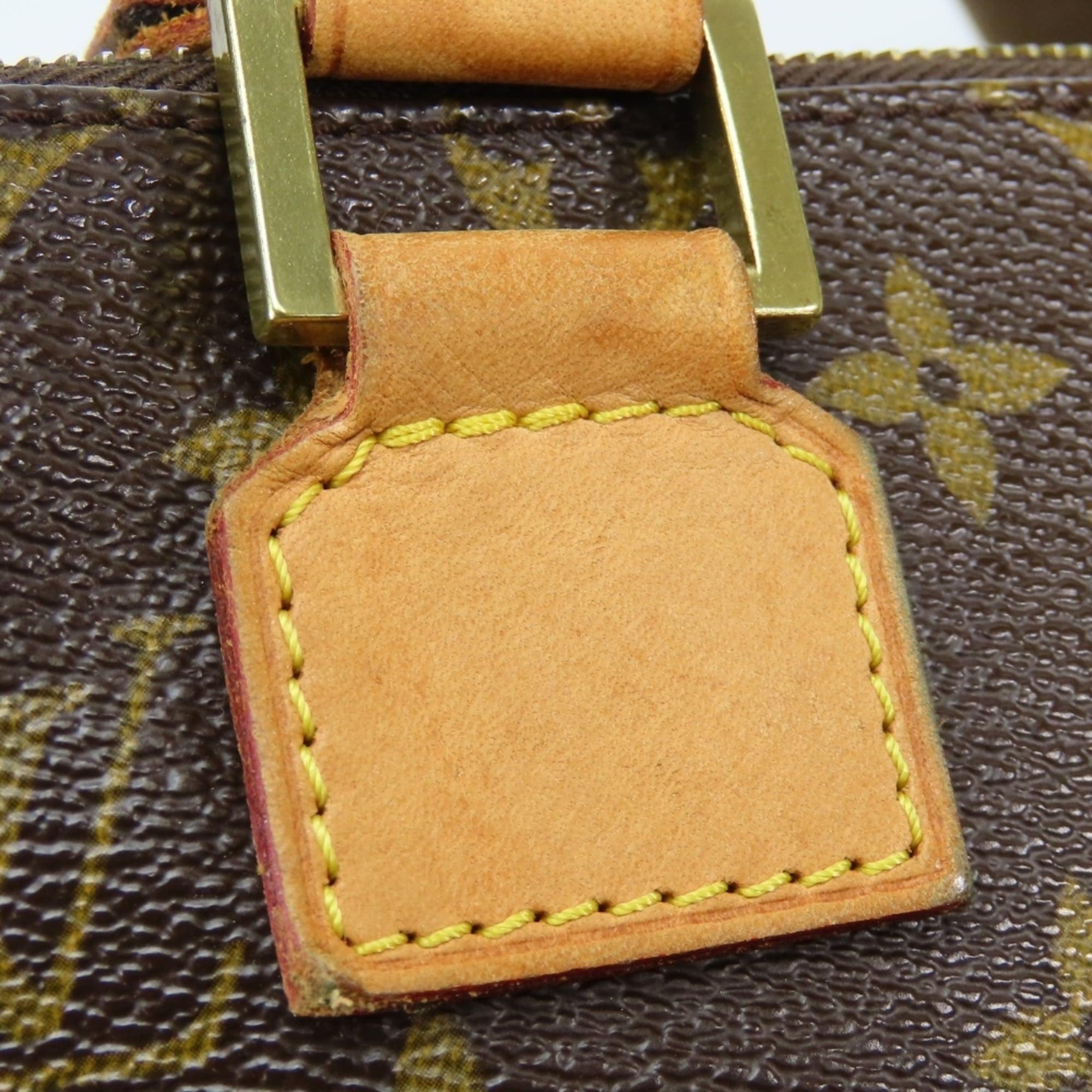 Louis Vuitton Brown Monogram Monogram Shoulder Bag (Pre-Owned)