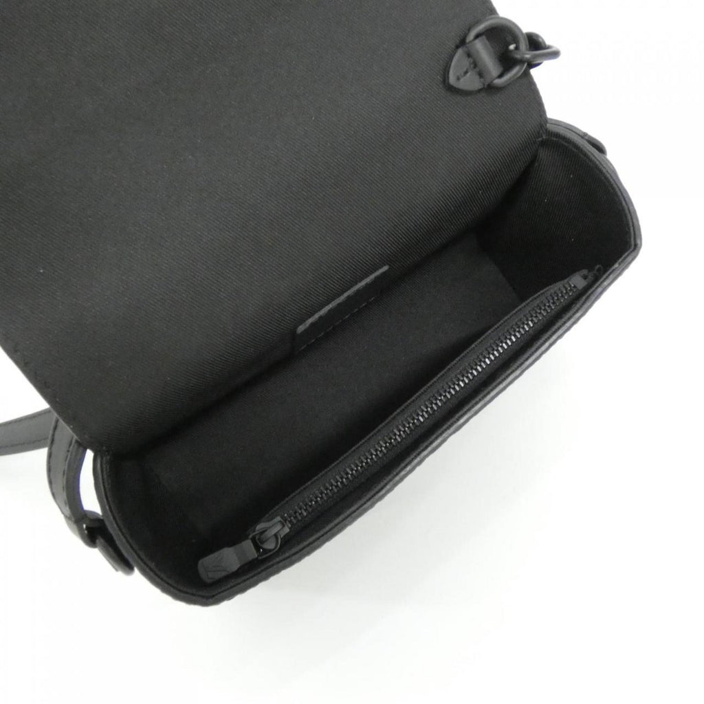 Louis Vuitton Black Leather Shoulder Bag (Pre-Owned)