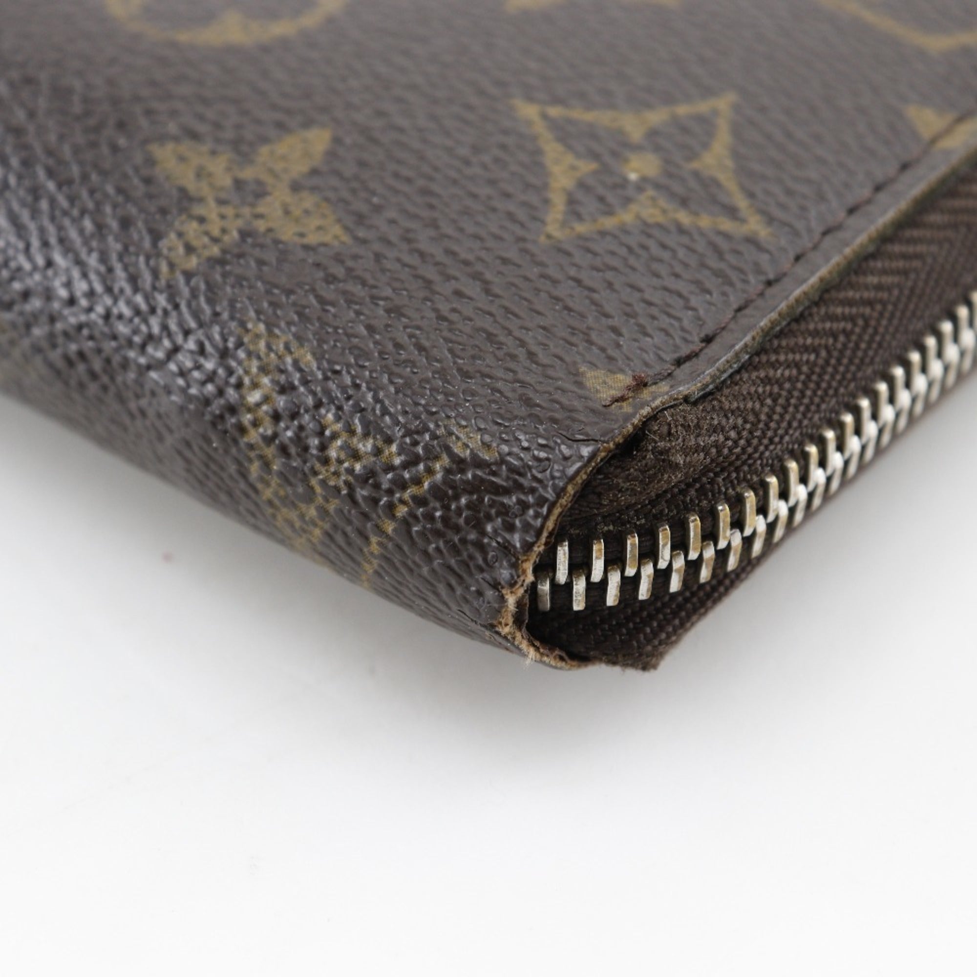 Louis Vuitton Brown Monogram Long Wallet (Bi-Fold) (Pre-Owned)