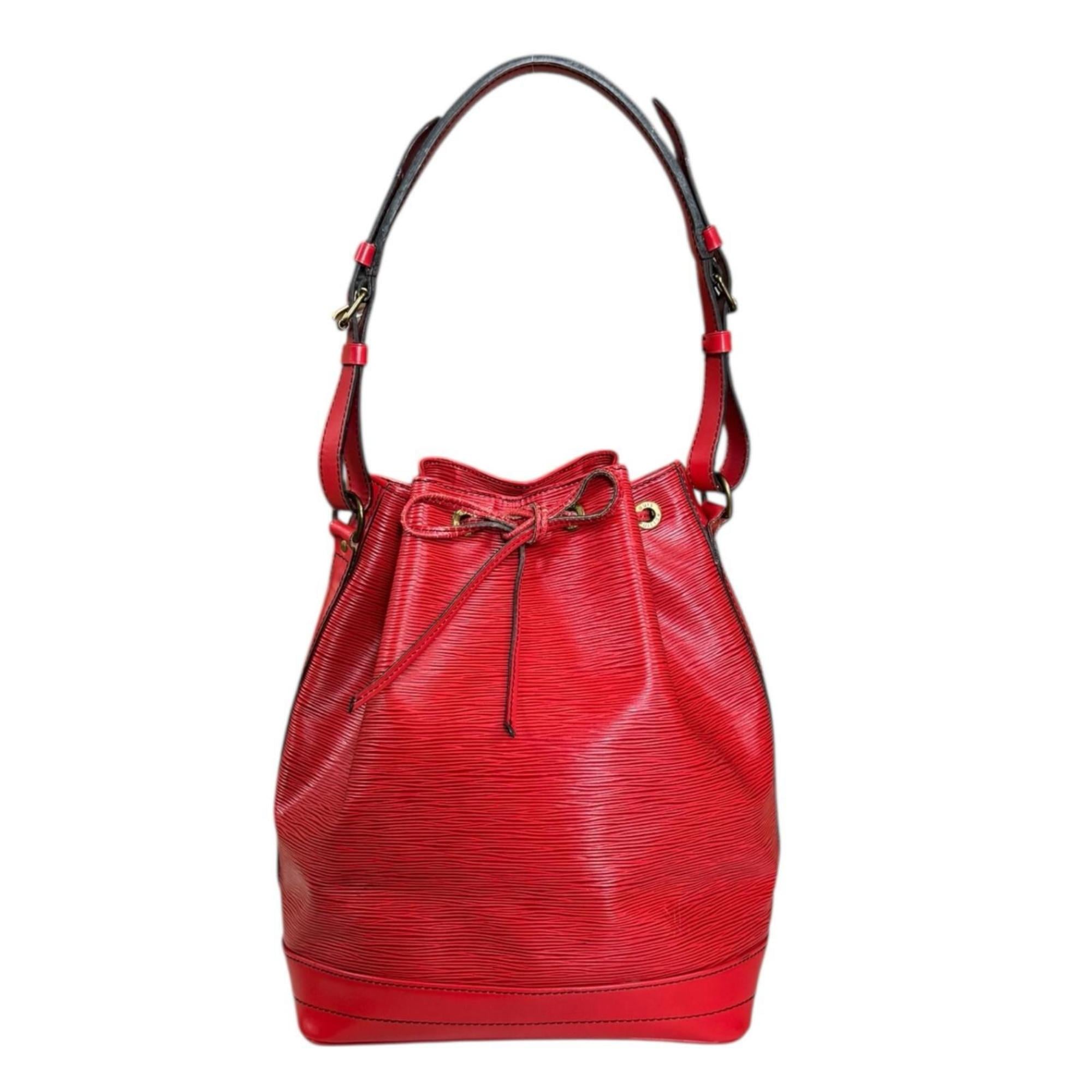 Louis Vuitton Castilian Red Red Color Epi Leather Shoulder Bag (Pre-Owned)