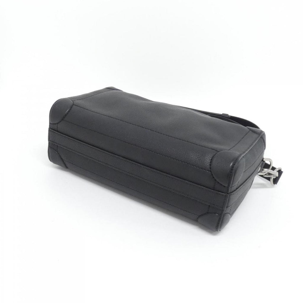 Louis Vuitton Black Leather Shoulder Bag (Pre-Owned)