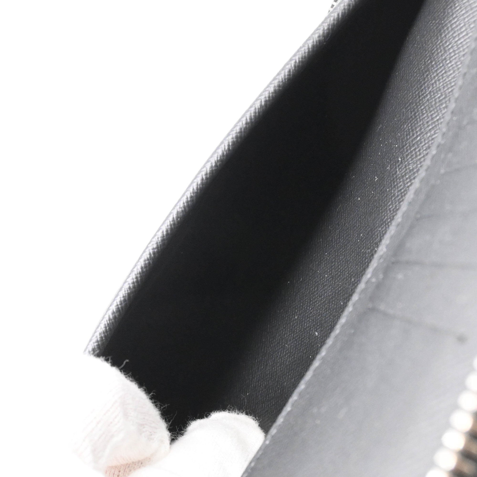 Louis Vuitton Epi Noir Epi Leather Long Wallet (Bi-Fold) (Pre-Owned)