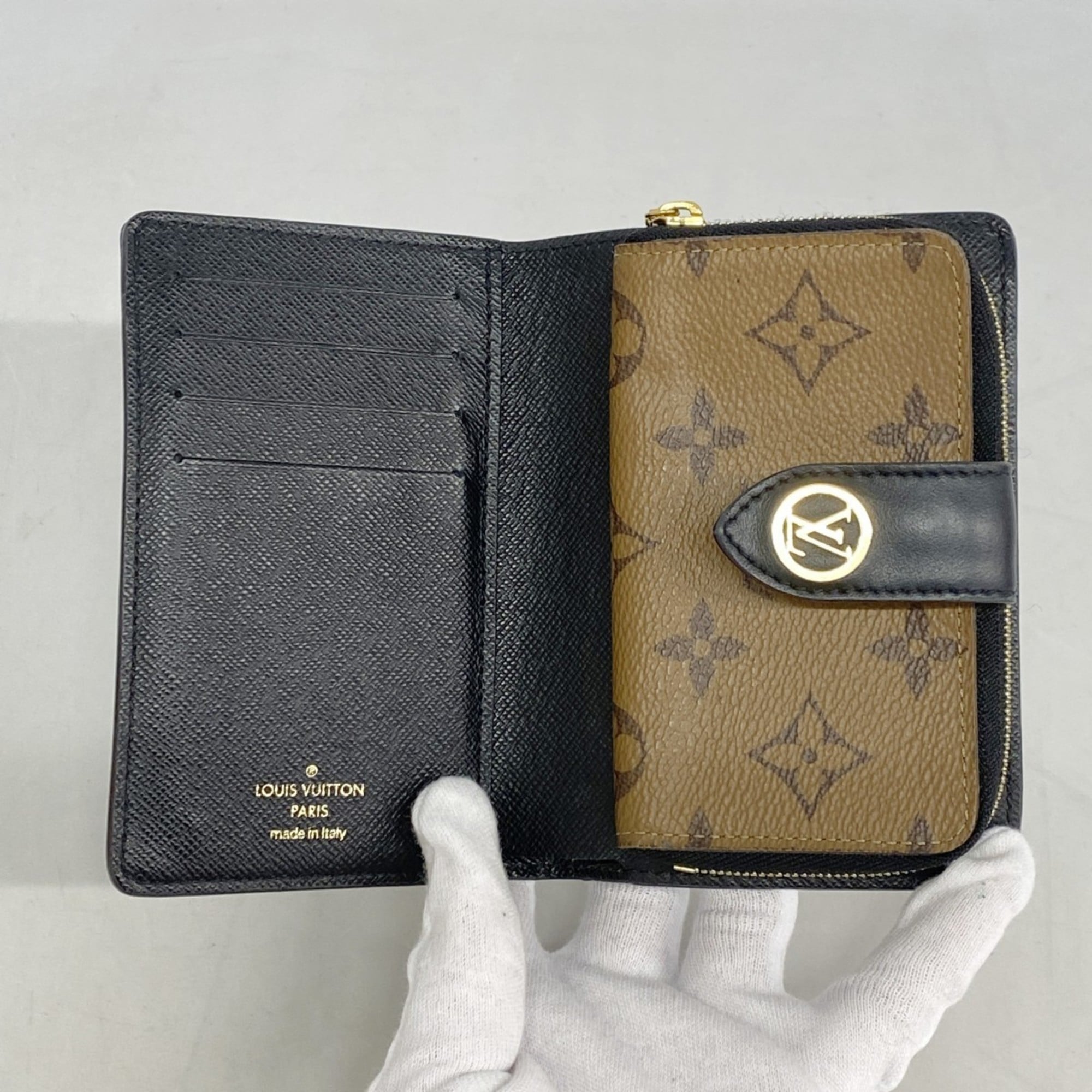 Louis Vuitton Brown Wallet (Bi-Fold) (Pre-Owned)