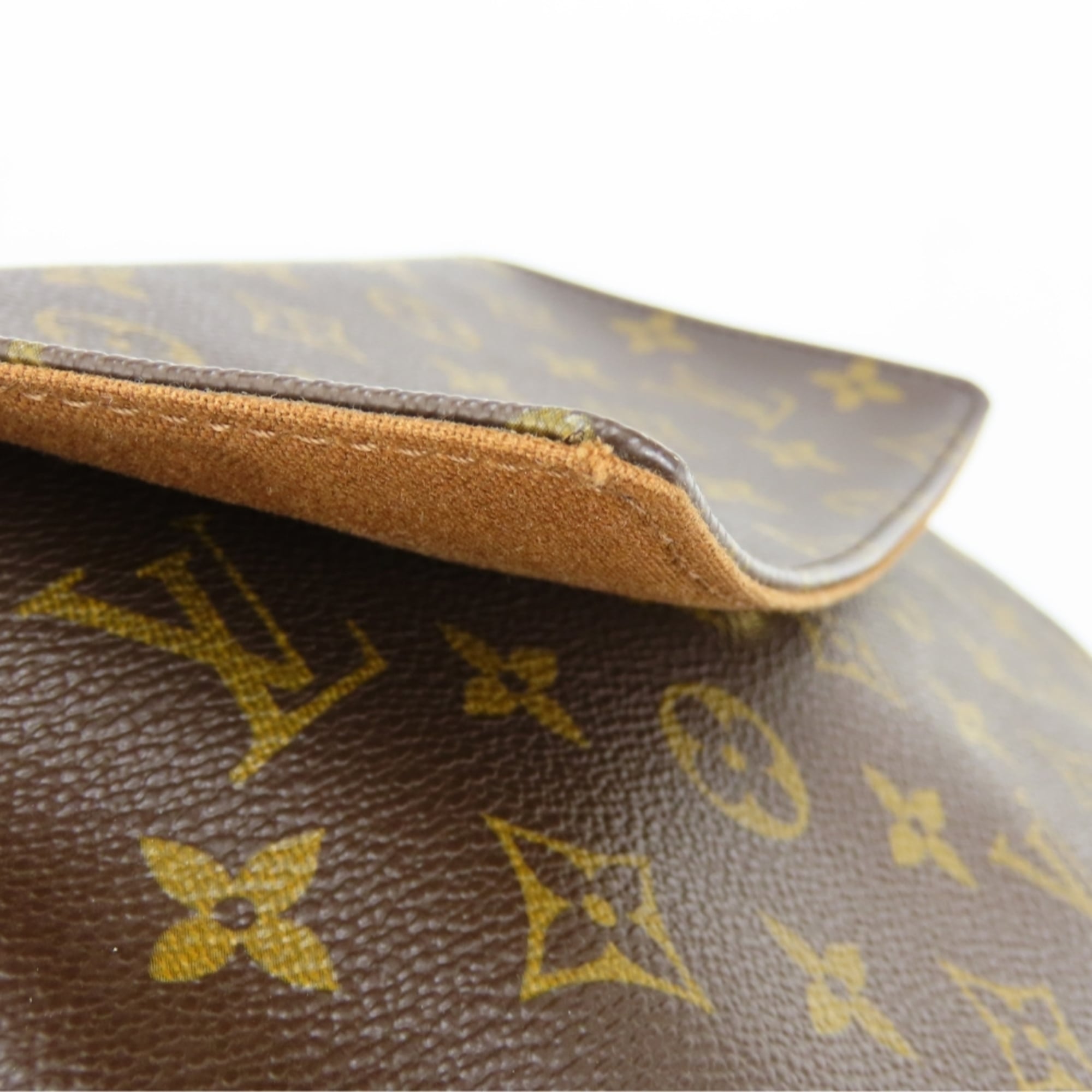 Louis Vuitton Brown Monogram Monogram Shoulder Bag (Pre-Owned)