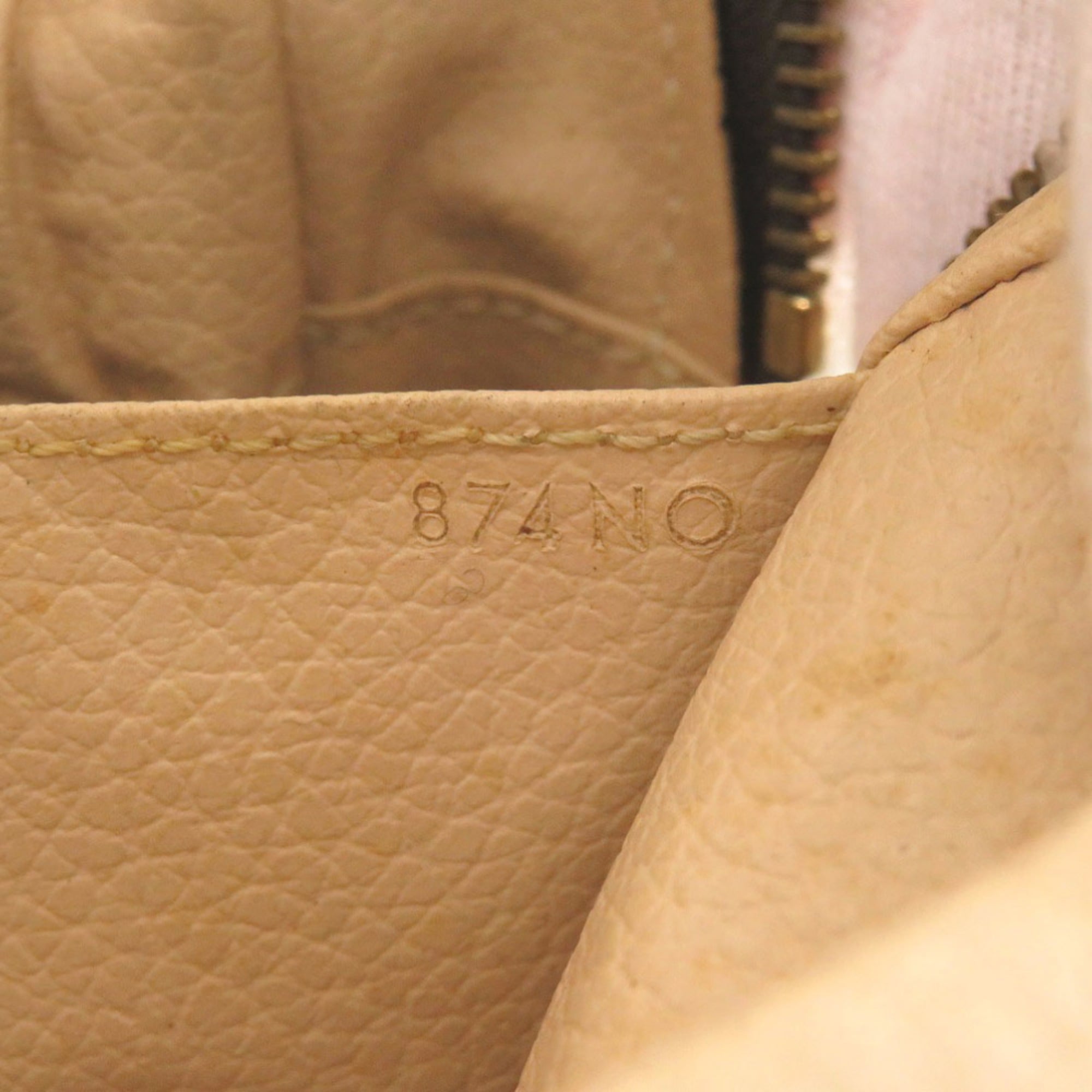 Louis Vuitton Brown Monogram Clutch Bag (Pre-Owned)