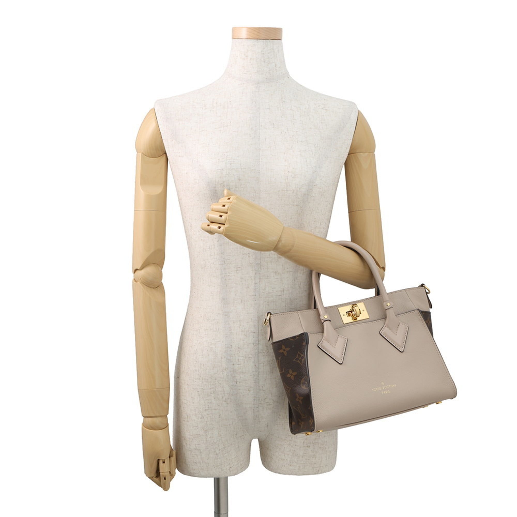 Louis Vuitton Grayish Light Blue Monogram Leather Handbag Shoulder Bag (Pre-Owned)