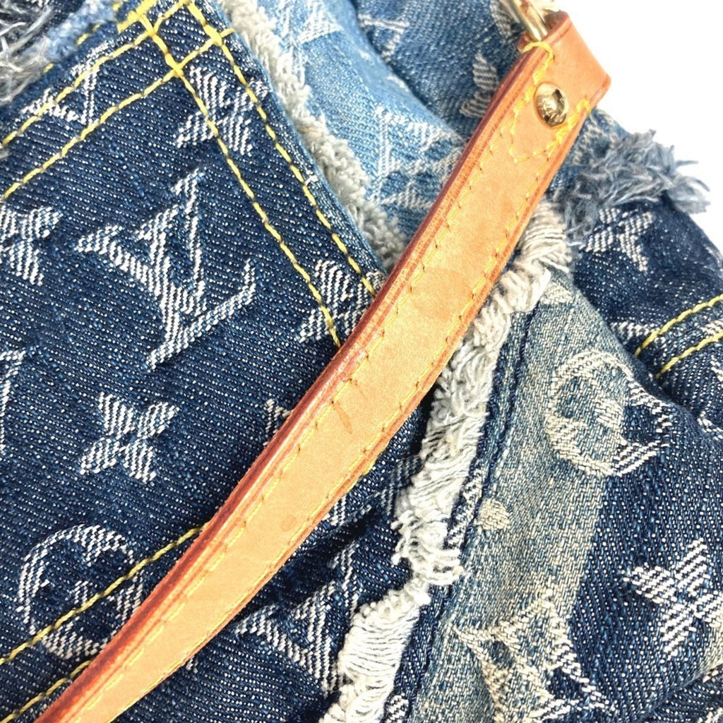 Louis Vuitton Blue Monogram Monogram Denim Messenger Bag Shoulder Bag (Pre-Owned)