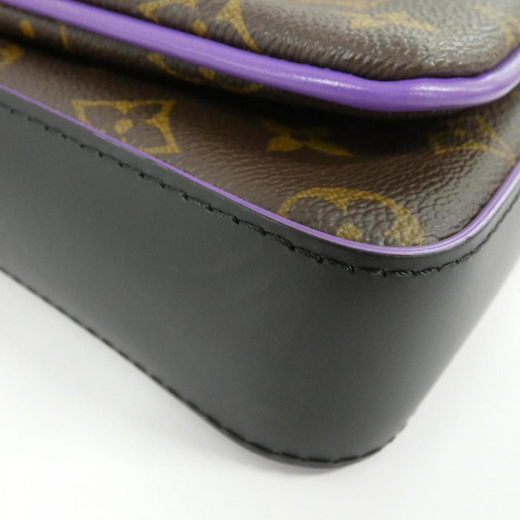 Louis Vuitton Marron Coated Canvas Pouch Shoulder Bag (Pre-Owned)