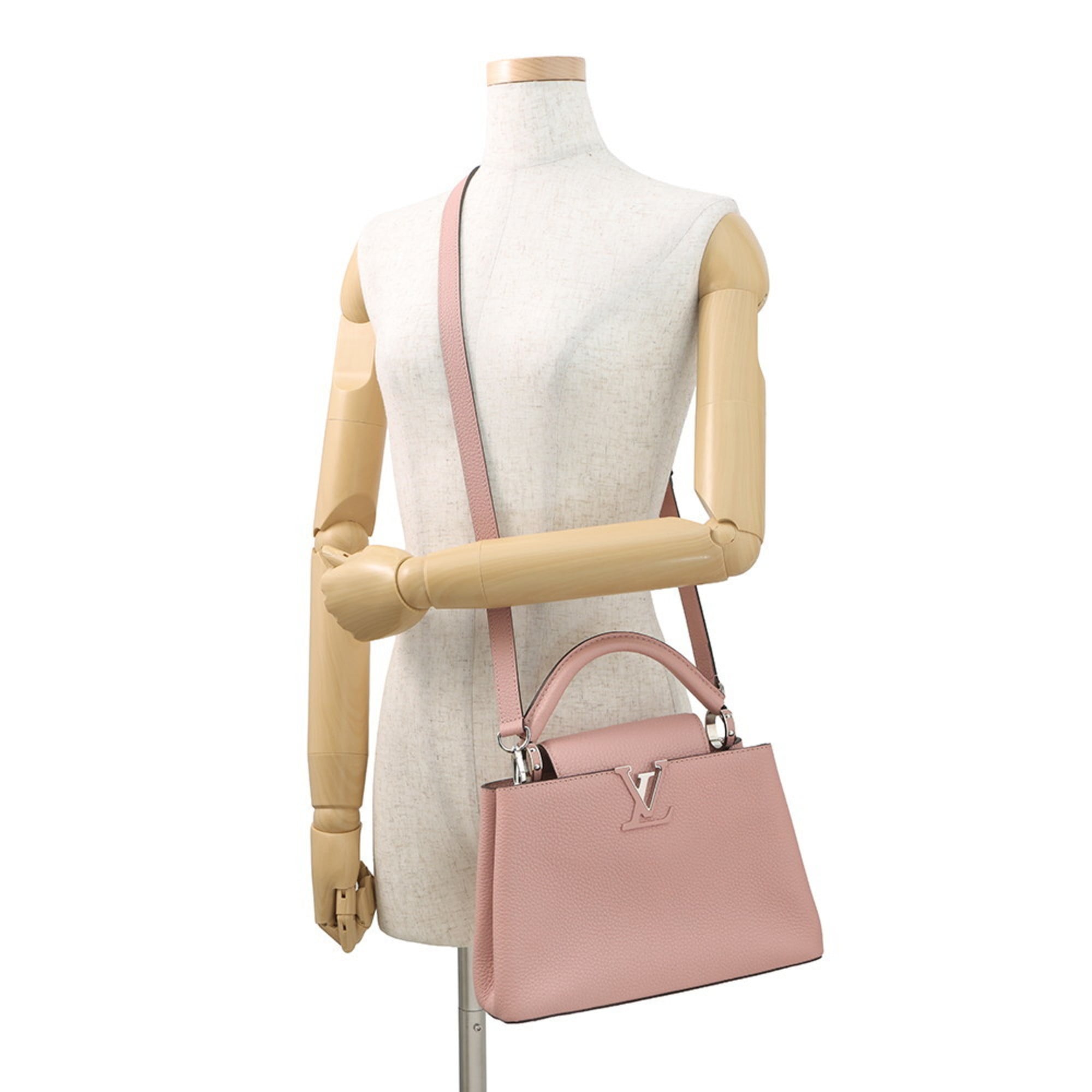 Louis Vuitton Magnolia Leather Handbag Shoulder Bag (Pre-Owned)