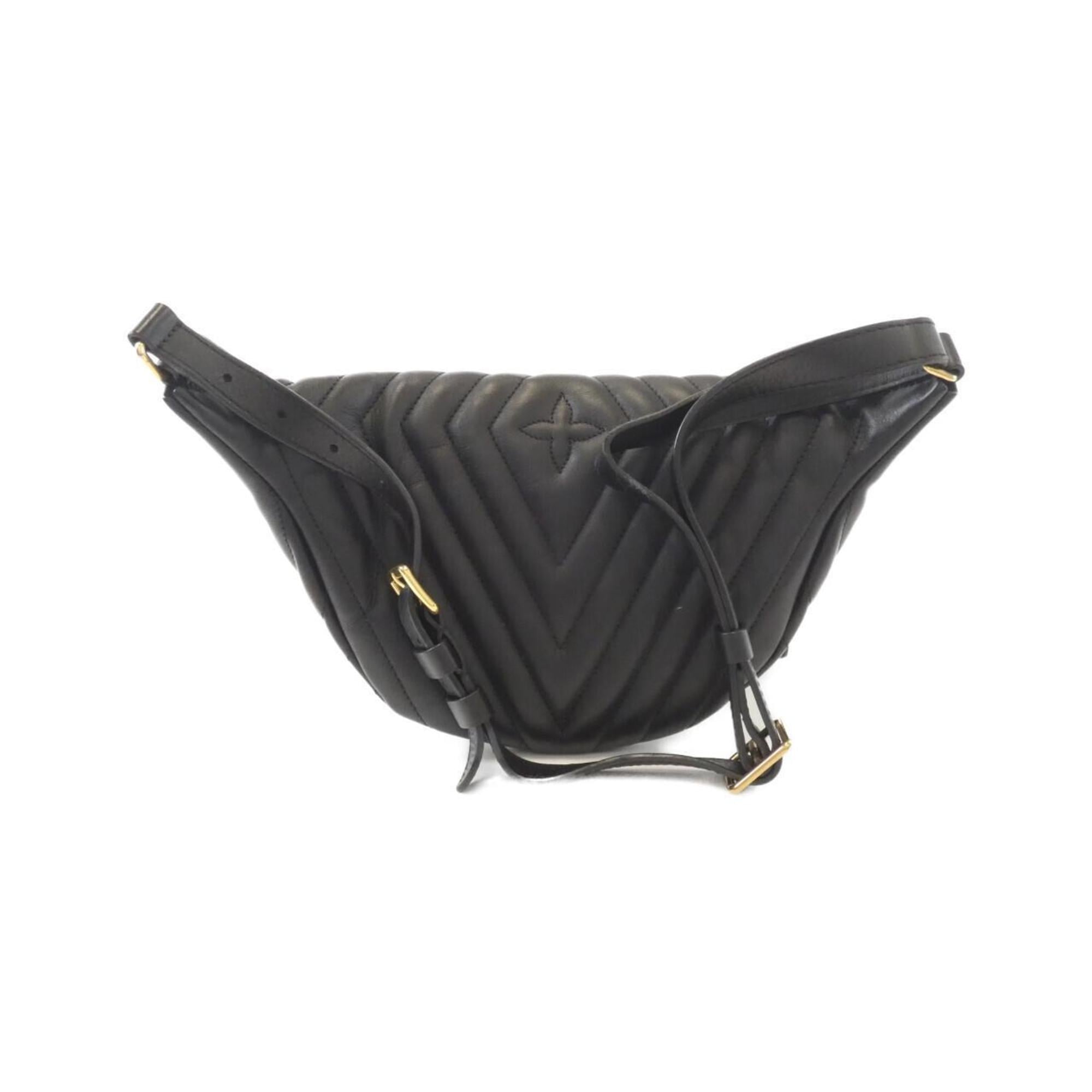 Louis Vuitton Black Leather Fanny Pack Shoulder Bag (Pre-Owned)
