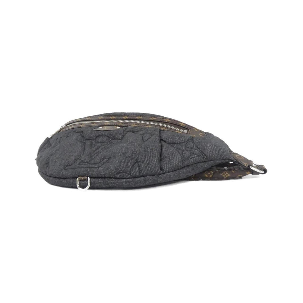 Louis Vuitton Black Nylon Shoulder Bag (Pre-Owned)
