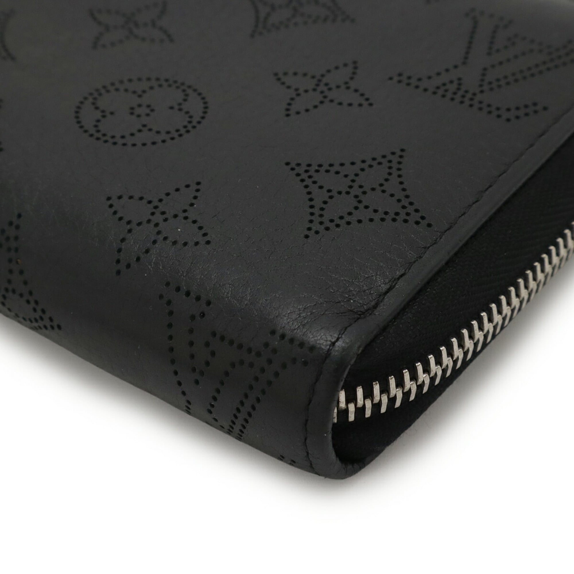 Louis Vuitton Black Noir Leather Coin Purse/Coin Case (Pre-Owned)