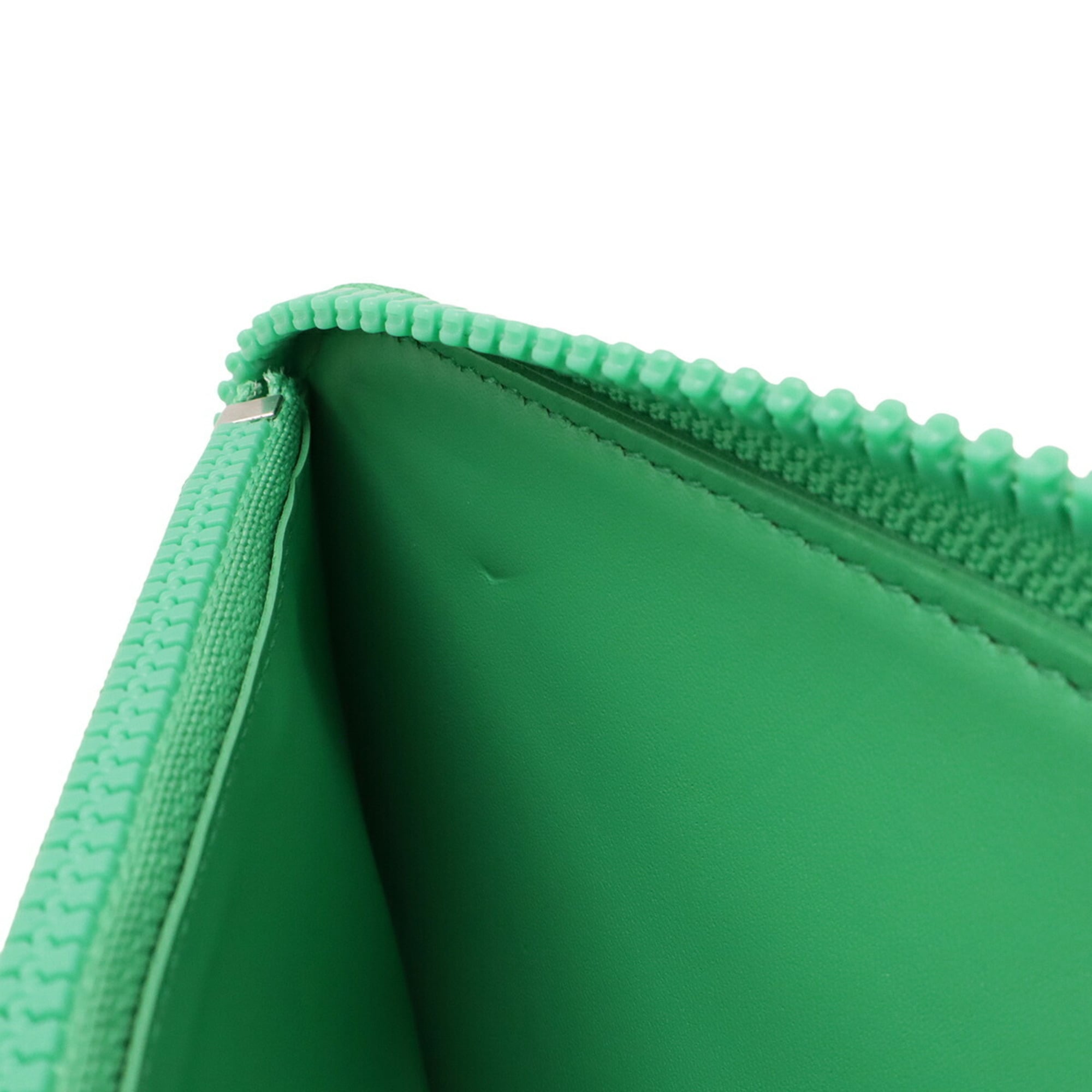 Louis Vuitton Green Vert Leather Long Wallet (Bi-Fold) (Pre-Owned)