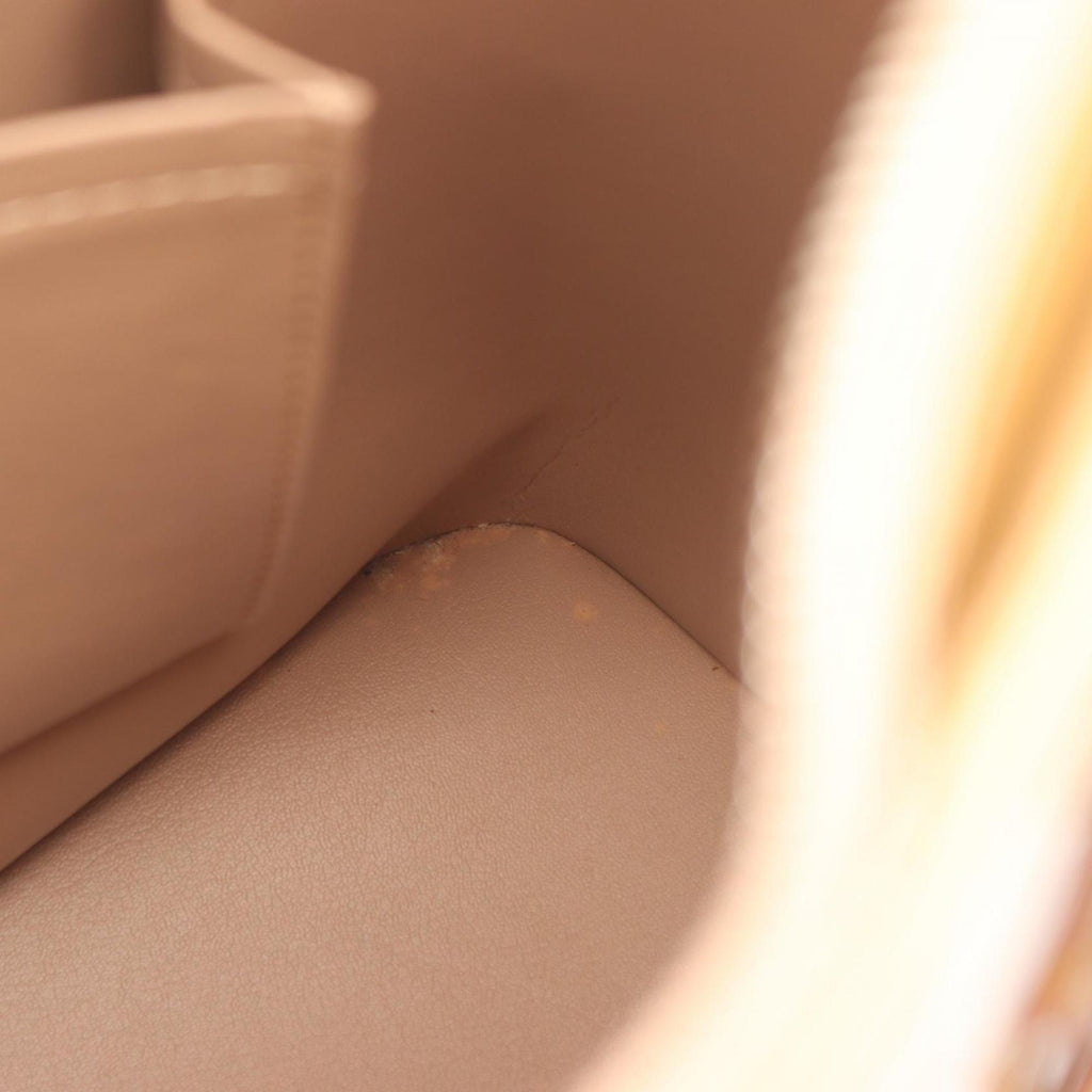 Louis Vuitton Beige Leather Handbag (Pre-Owned)