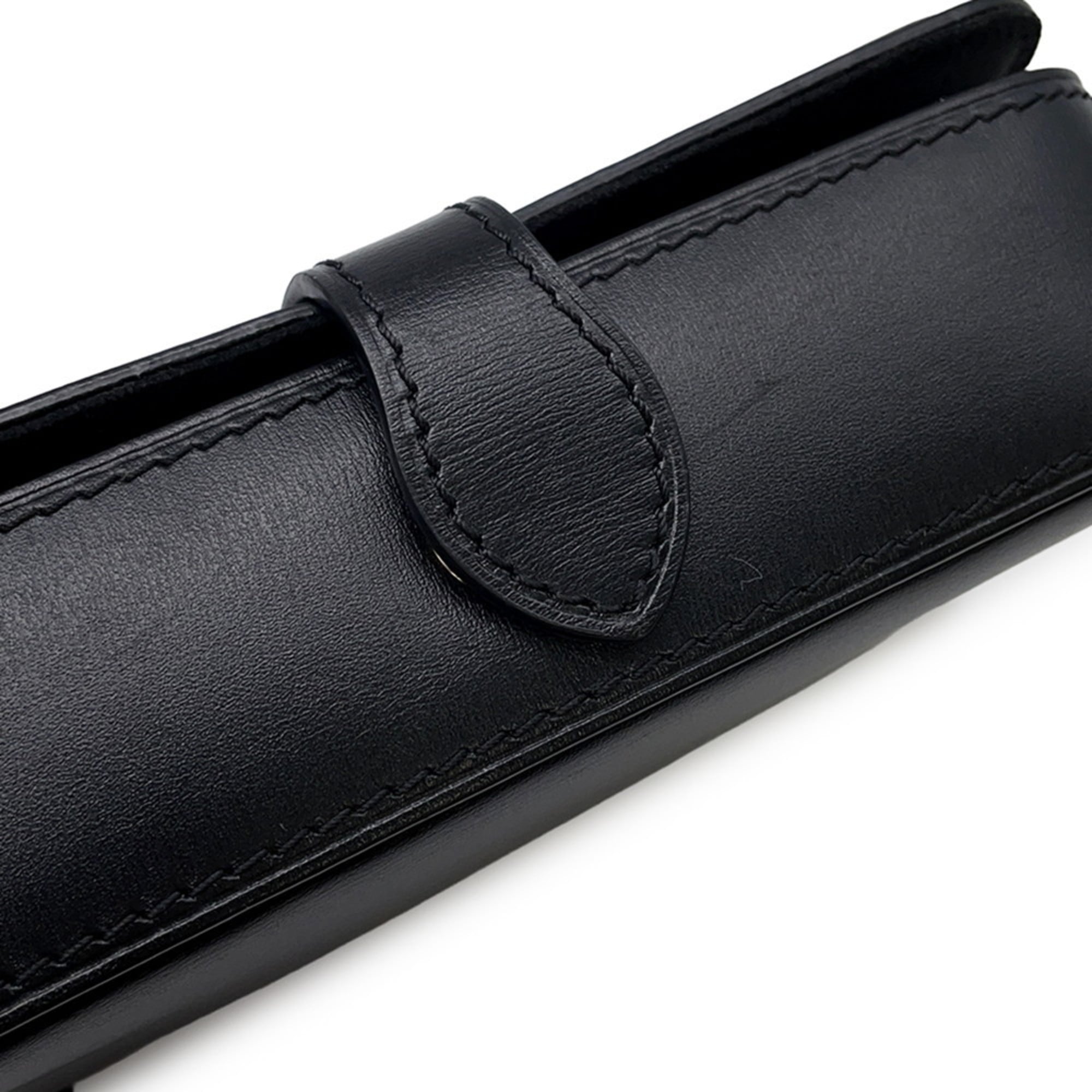 Louis Vuitton Noir Leather Shoulder Bag (Pre-Owned)