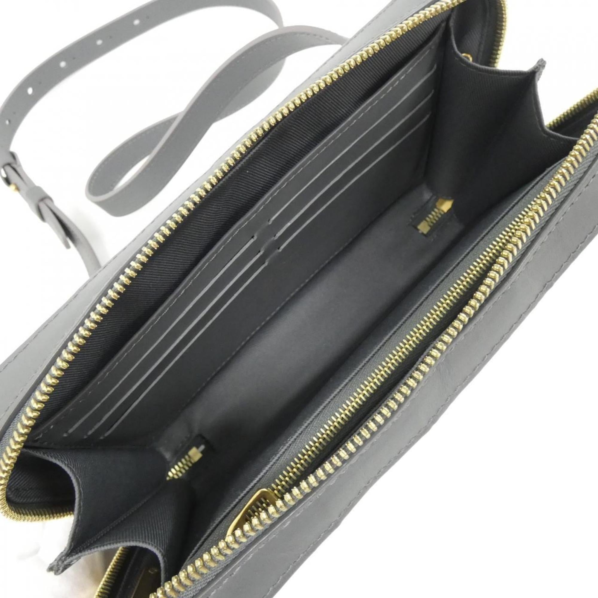 Louis Vuitton Gold Leather Shoulder Bag (Pre-Owned)