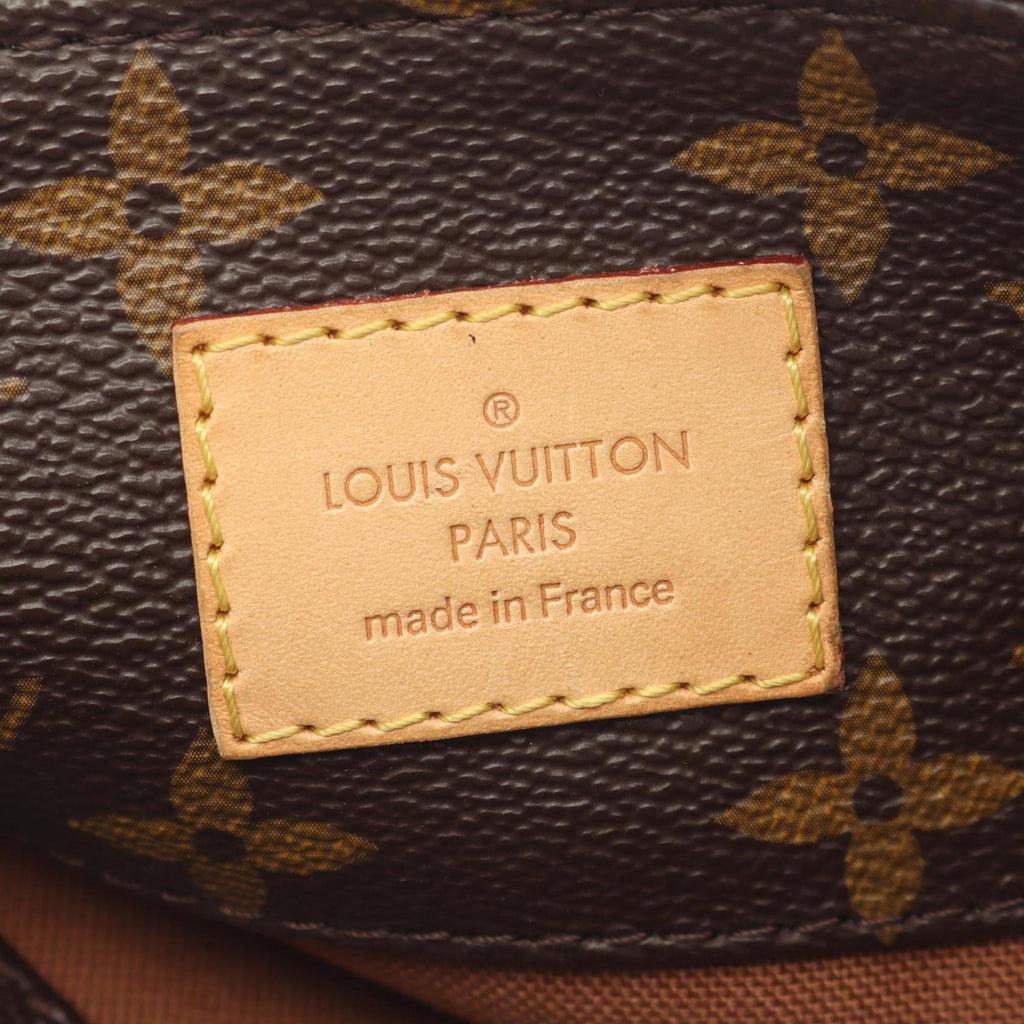 Louis Vuitton Brown Monogram Monogram Shoulder Bag (Pre-Owned)