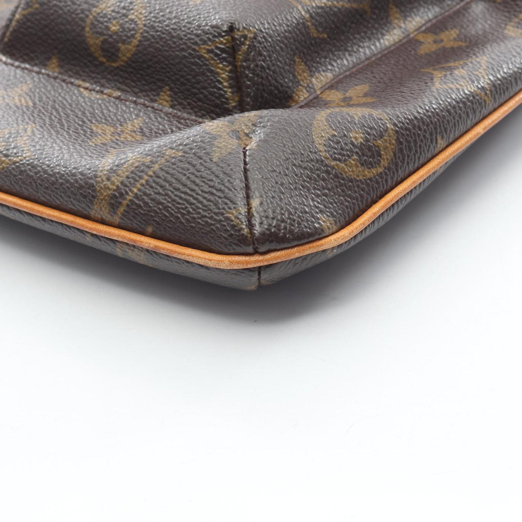 Louis Vuitton Brown Monogram Monogram Pochette Pouch (Pre-Owned)