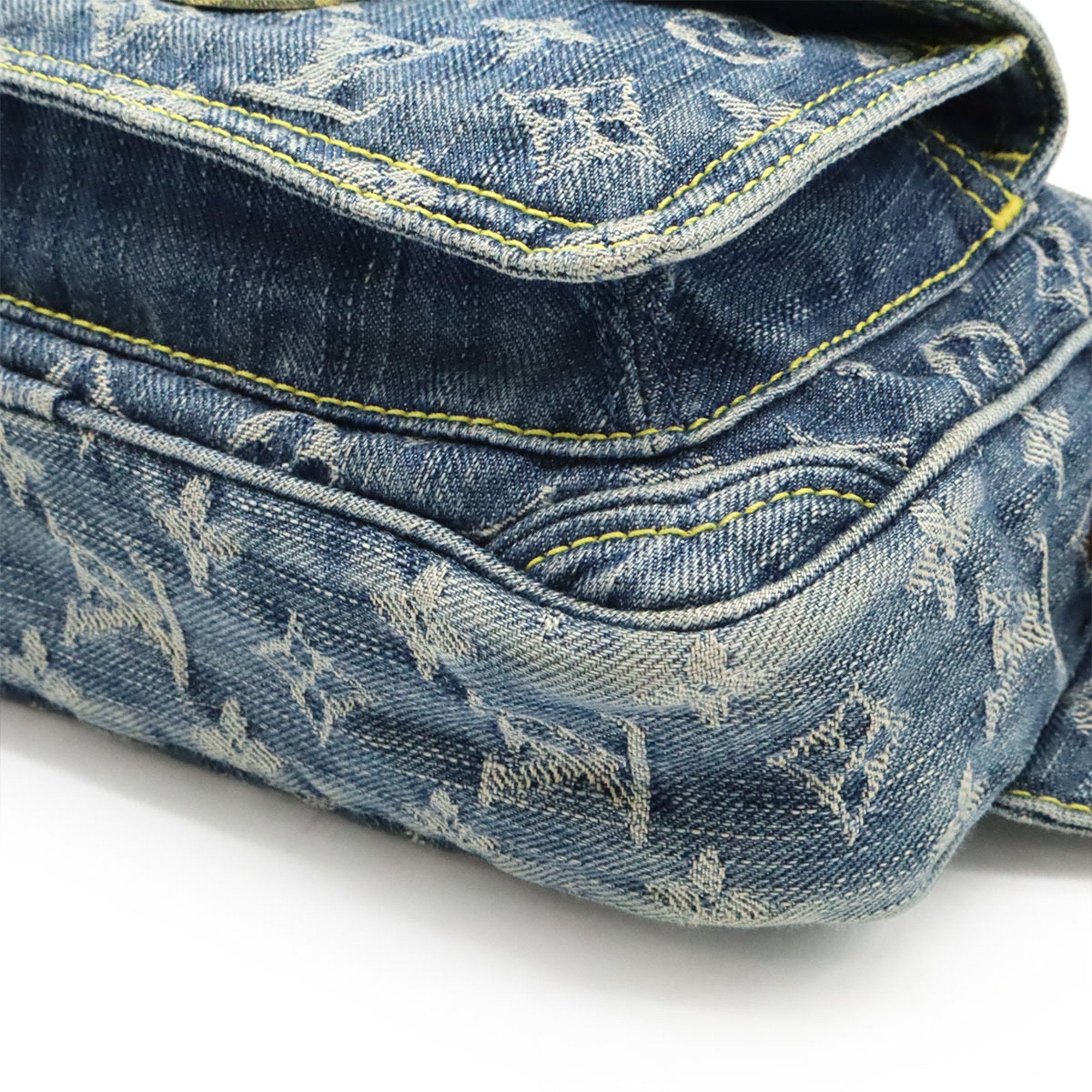 Louis Vuitton Blue Monogram Monogram Denim Fanny Pack Shoulder Bag (Pre-Owned)
