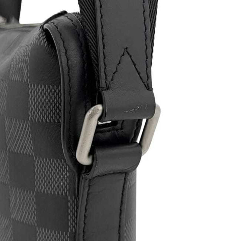 Louis Vuitton Black Damier Infini Leather Shoulder Bag (Pre-Owned)