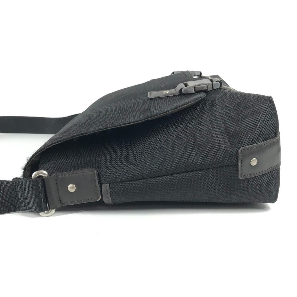 Louis Vuitton Black White Damier Geant Messenger Bag Shoulder Bag (Pre-Owned)
