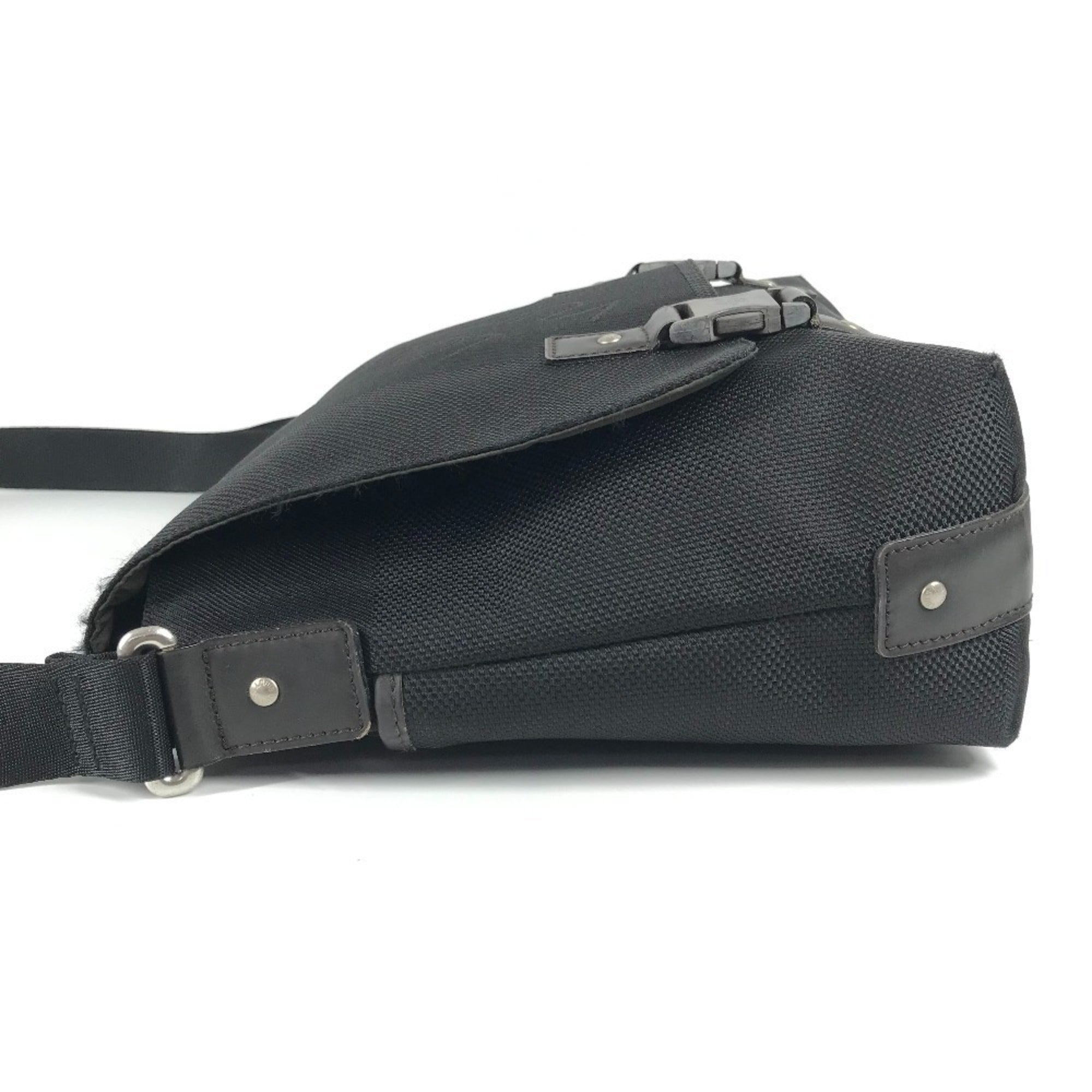 Louis Vuitton Black White Damier Geant Messenger Bag Shoulder Bag (Pre-Owned)