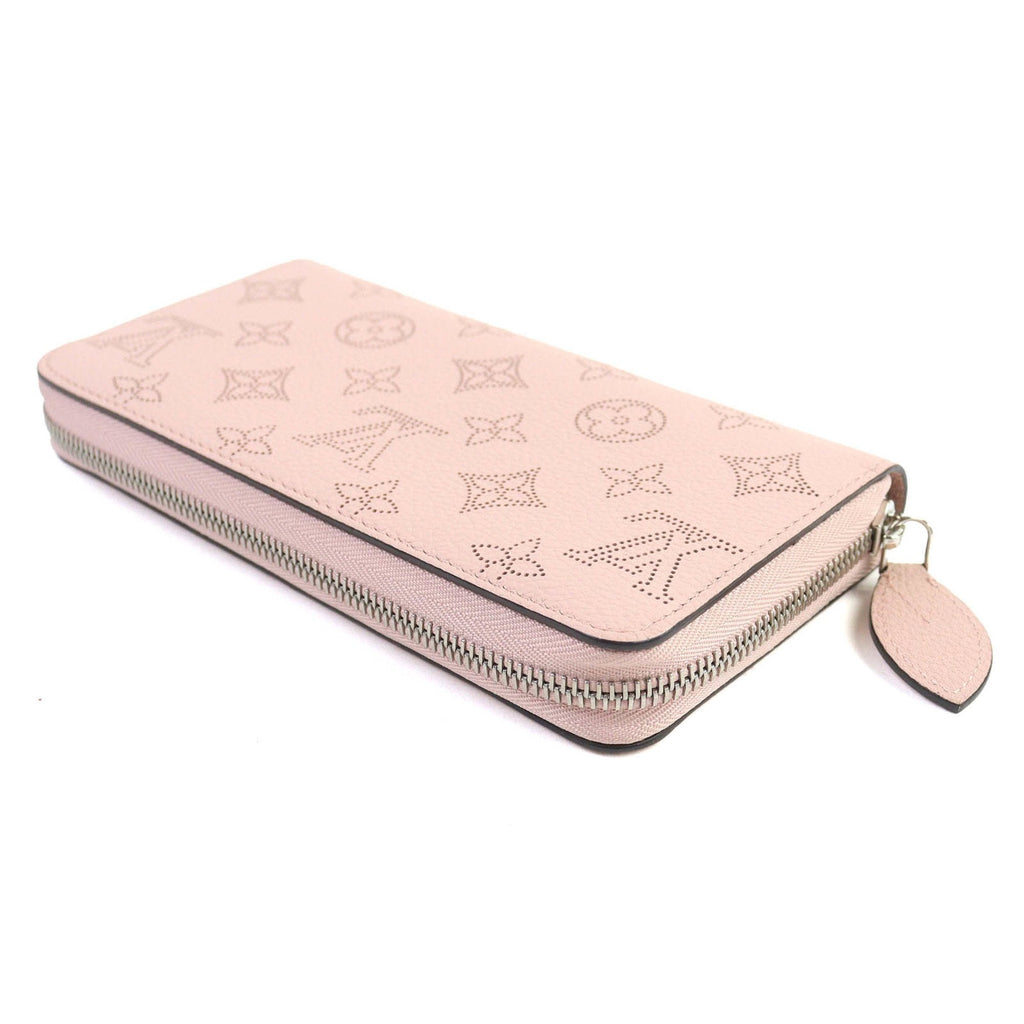 Louis Vuitton Mahina Magnolia Mahina Leather Long Wallet (Bi-Fold) (Pre-Owned)