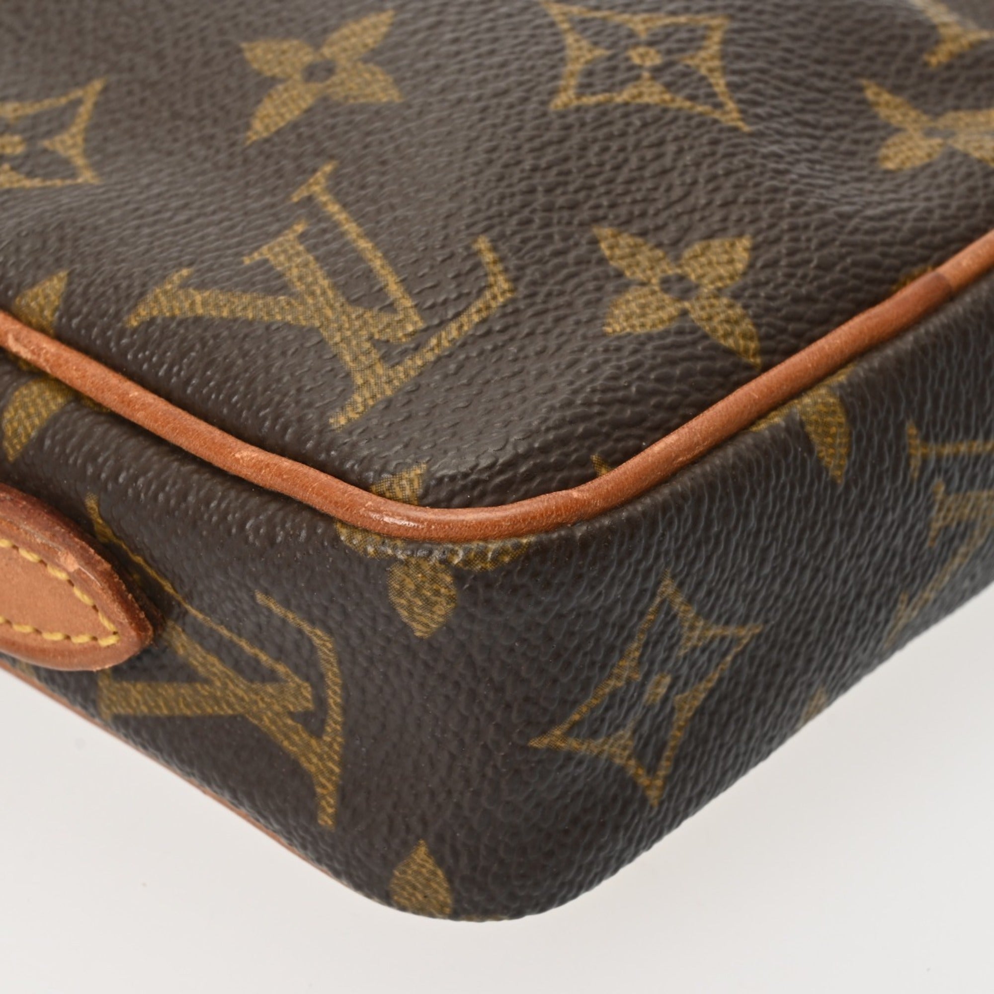 Louis Vuitton Brown Canvas Monogram Shoulder Bag (Pre-Owned)
