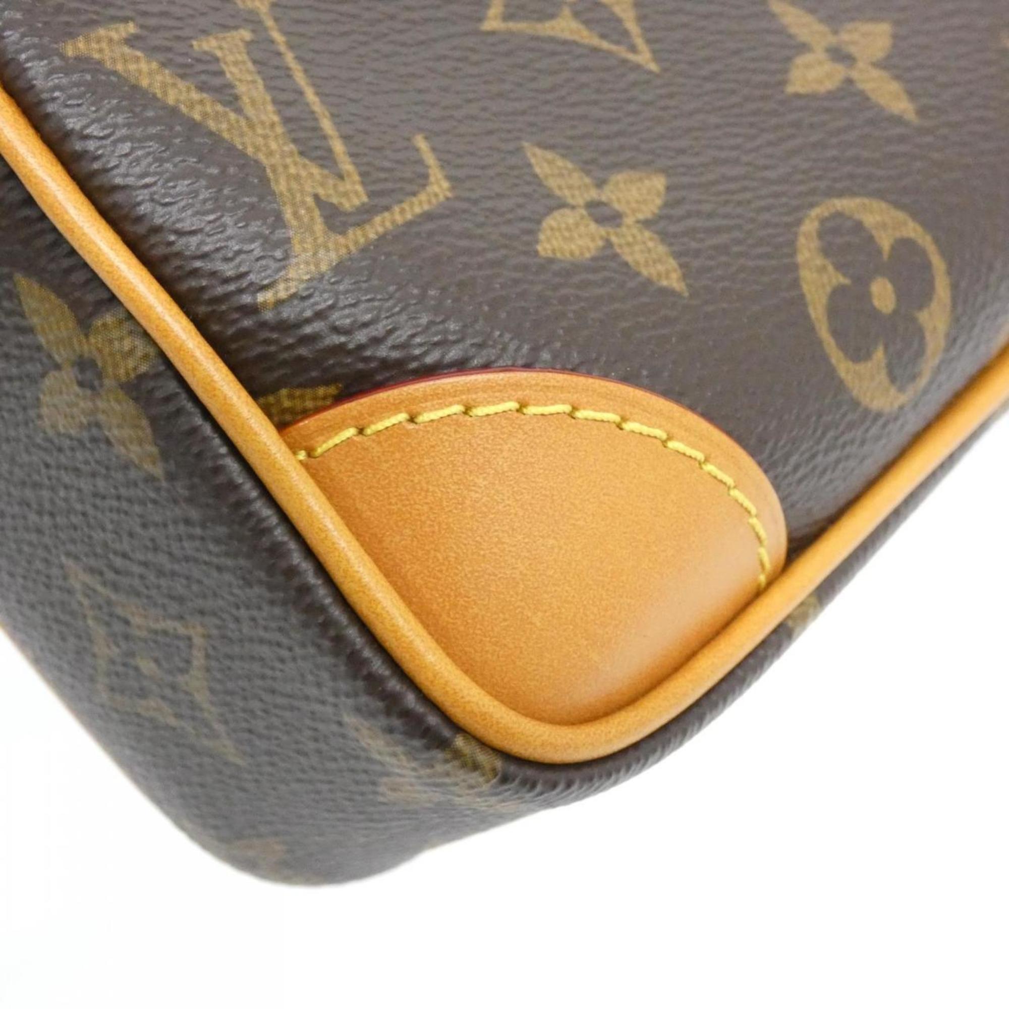 Louis Vuitton Marron Coated Canvas Shoulder Bag (Pre-Owned)