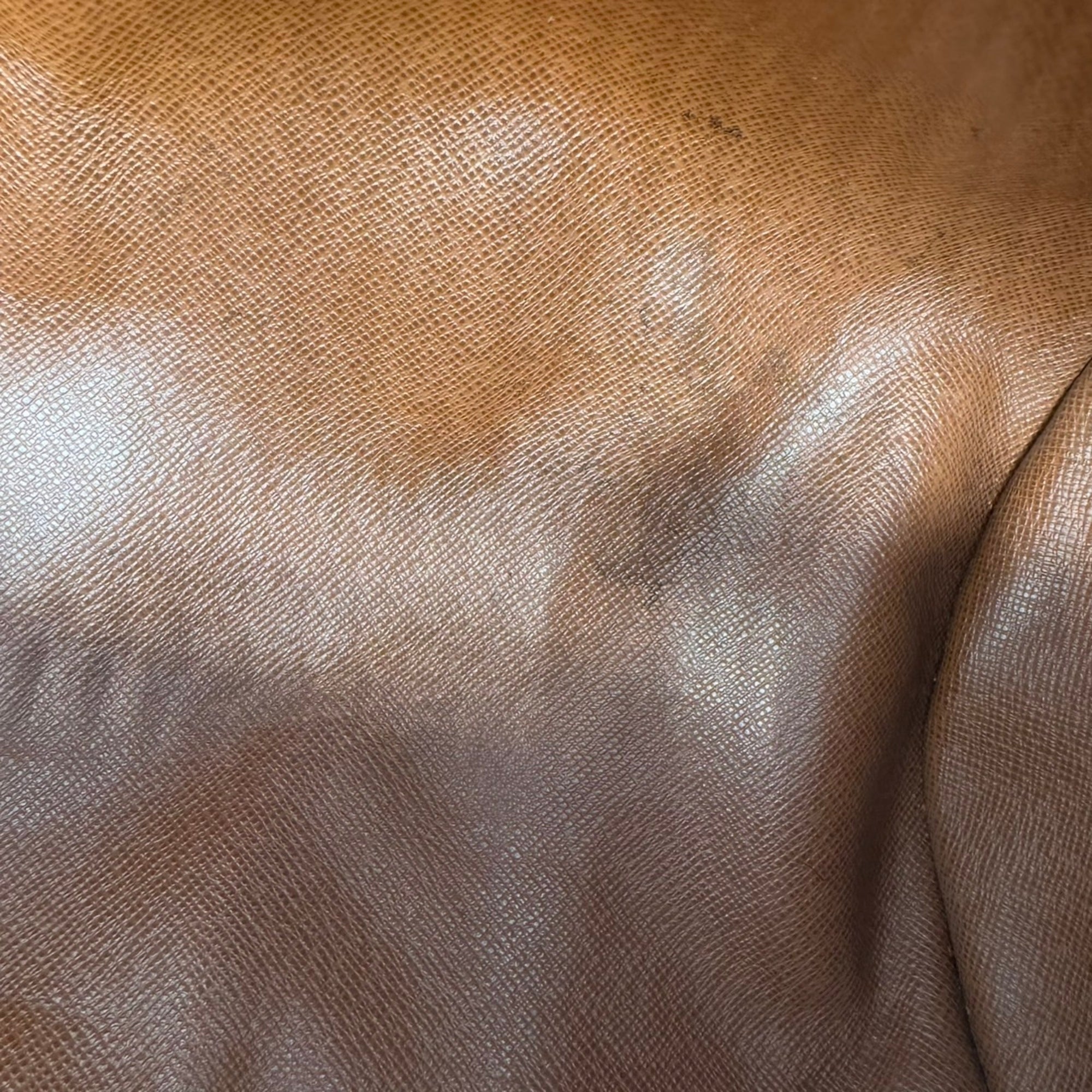 Louis Vuitton Brown Monogram Monogram Handbag (Pre-Owned)