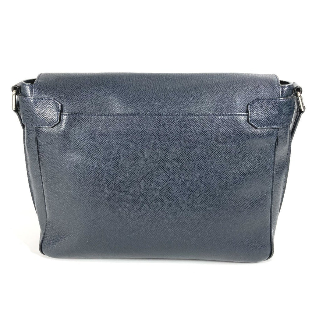 Louis Vuitton Boreal Galle Navy Taiga Leather Messenger Bag Shoulder Bag (Pre-Owned)
