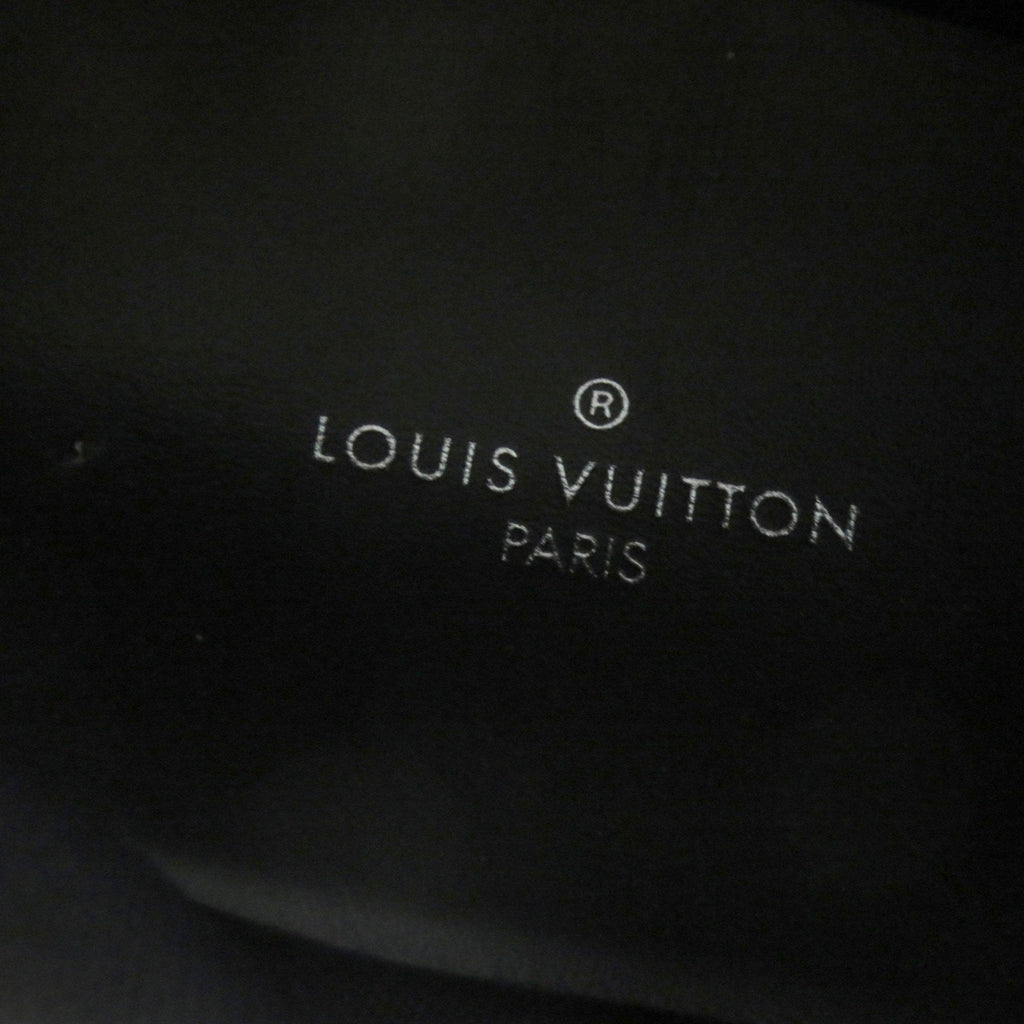 Louis Vuitton Black Sneakers (Pre-Owned)