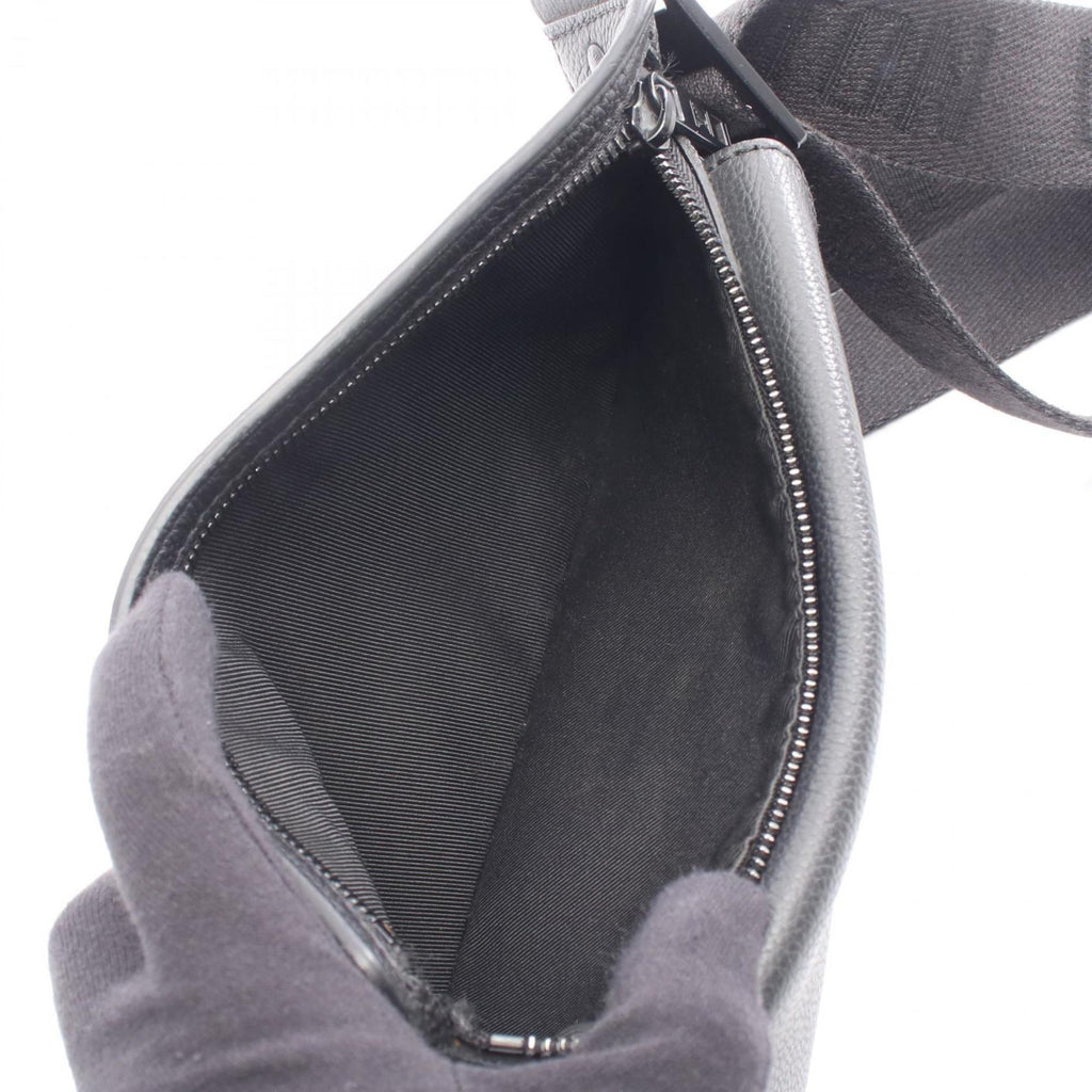 Louis Vuitton Black Noir Leather Fanny Pack (Pre-Owned)