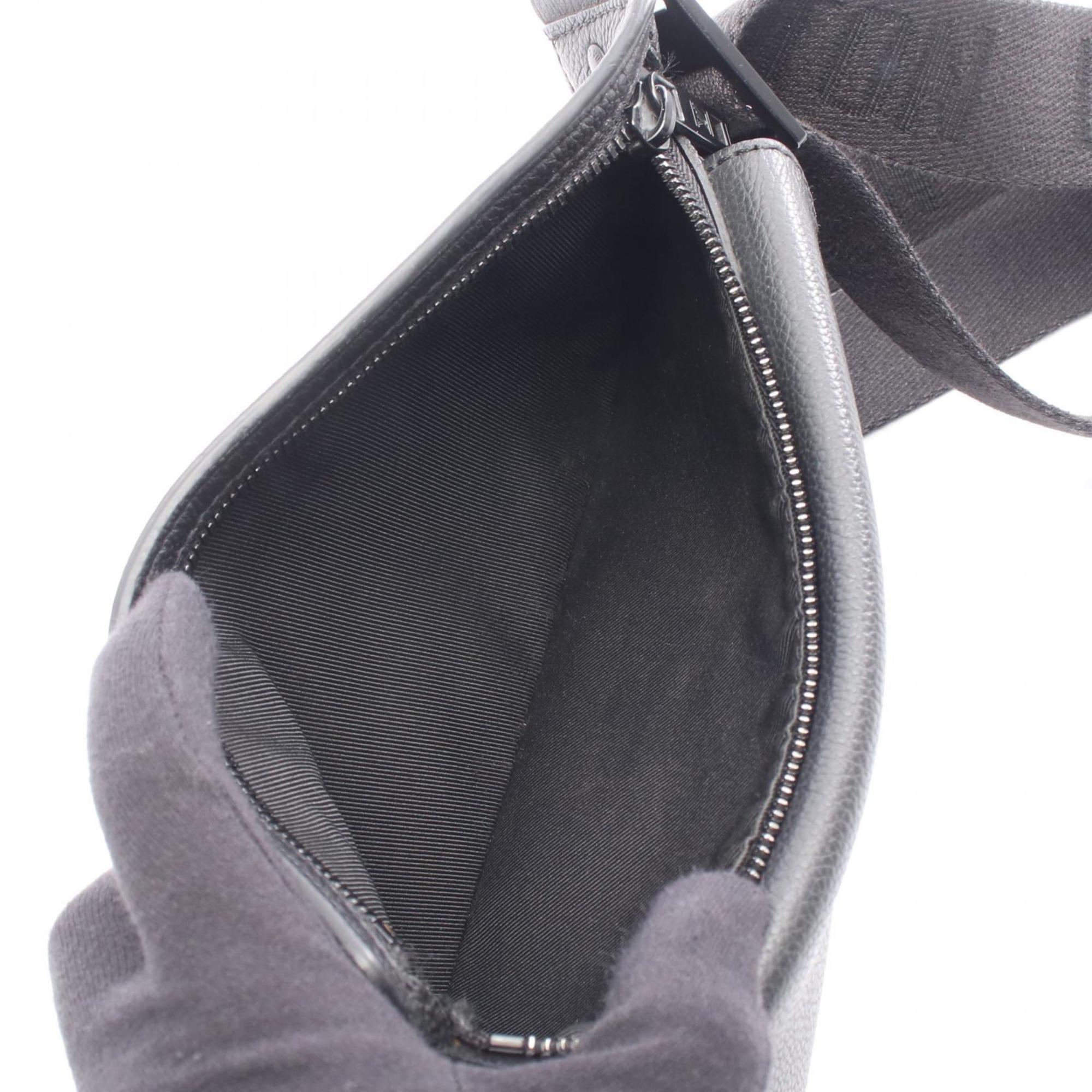 Louis Vuitton Black Noir Leather Fanny Pack (Pre-Owned)