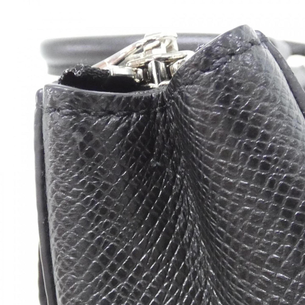 Louis Vuitton Silver Leather Handbag (Pre-Owned)