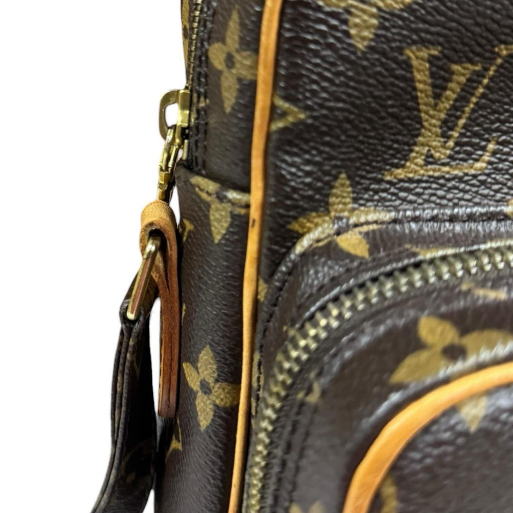 Louis Vuitton Brown Monogram Canvas Shoulder Bag (Pre-Owned)