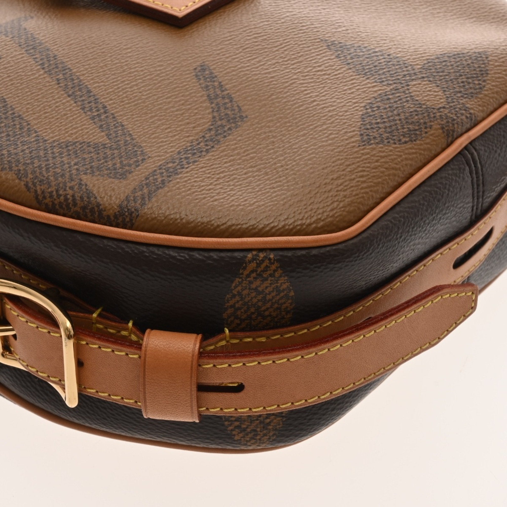 Louis Vuitton Brown Monogram Reverse Shoulder Bag (Pre-Owned)