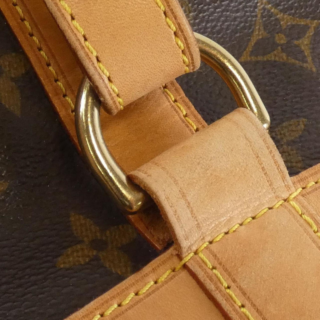 Louis Vuitton Marron Coated Canvas Shoulder Bag (Pre-Owned)