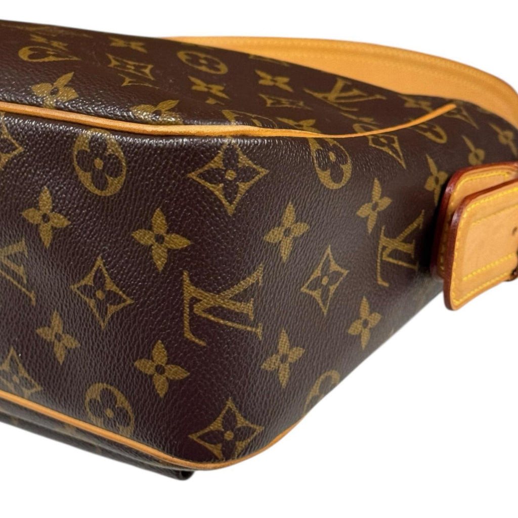 Louis Vuitton Monogram Brown Monogram Monogram Shoulder Bag (Pre-Owned)
