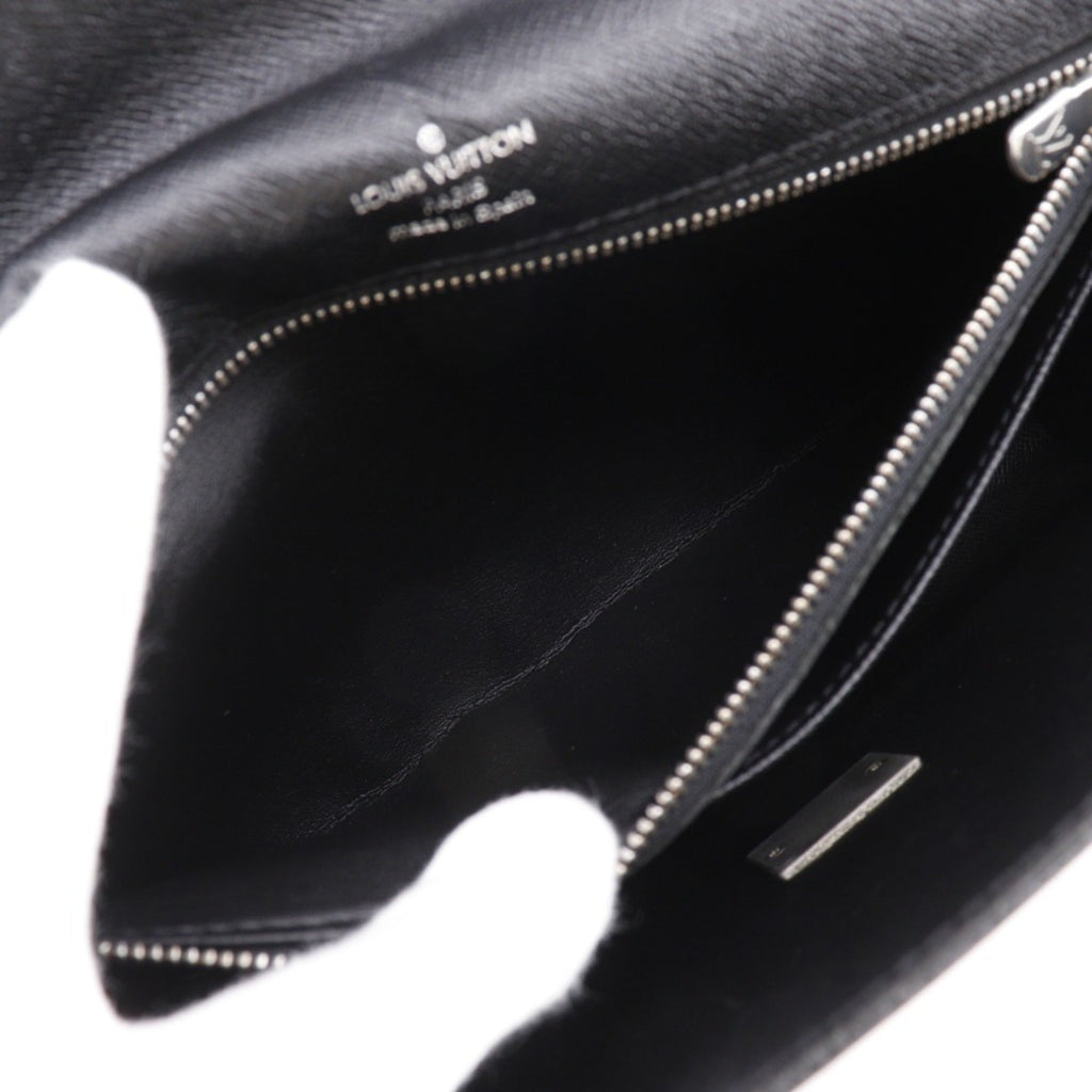 Louis Vuitton Taiga Ardoise Black Taiga Leather Pochette (Pre-Owned)