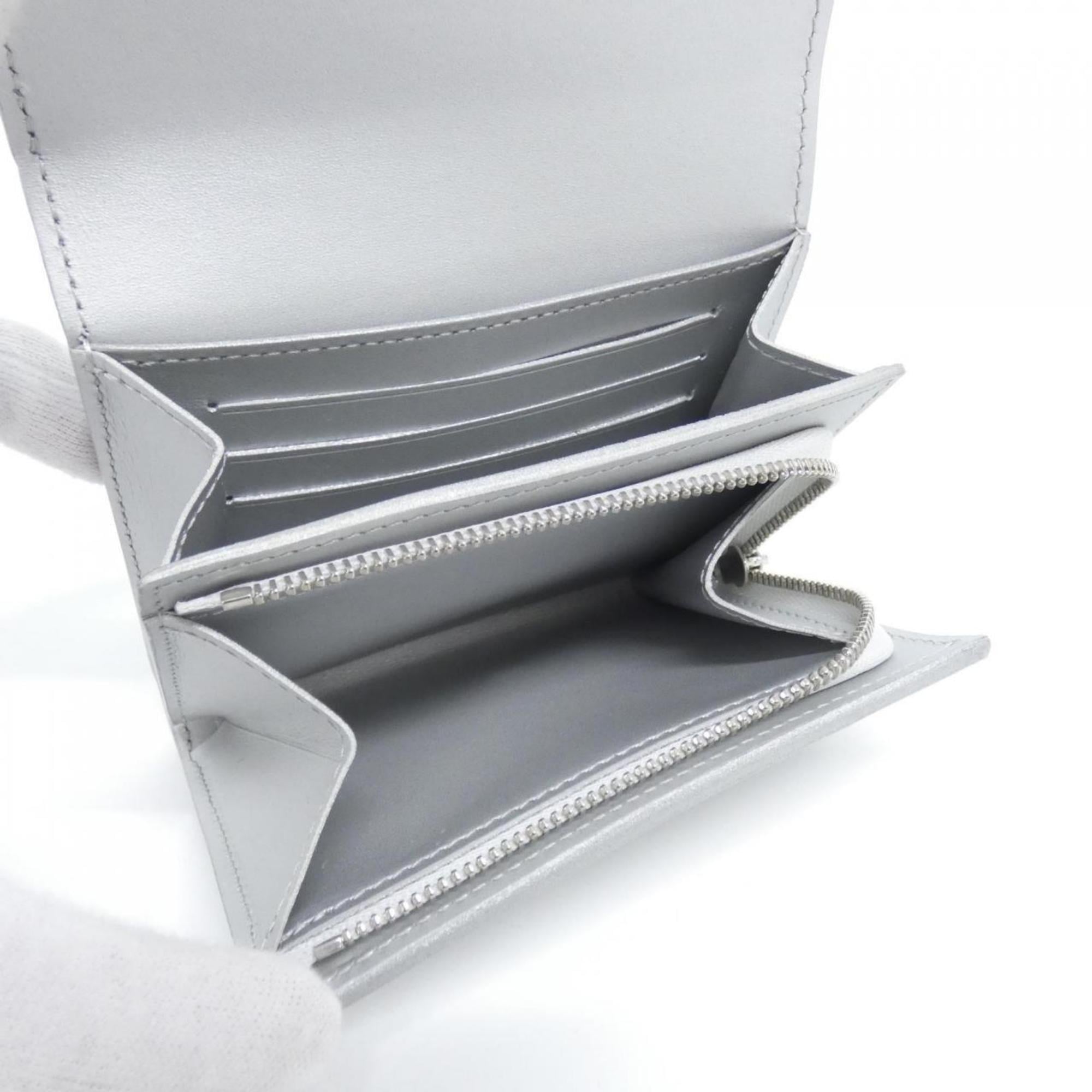 Louis Vuitton Mahina Silver Mahina Leather Wallet (Bi-Fold) (Pre-Owned)
