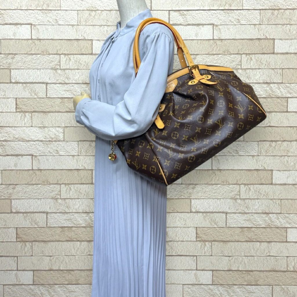 Louis Vuitton Brown Monogram Shoulder Bag (Pre-Owned)