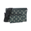Louis Vuitton Green Leather Pouch Shoulder Bag (Pre-Owned)