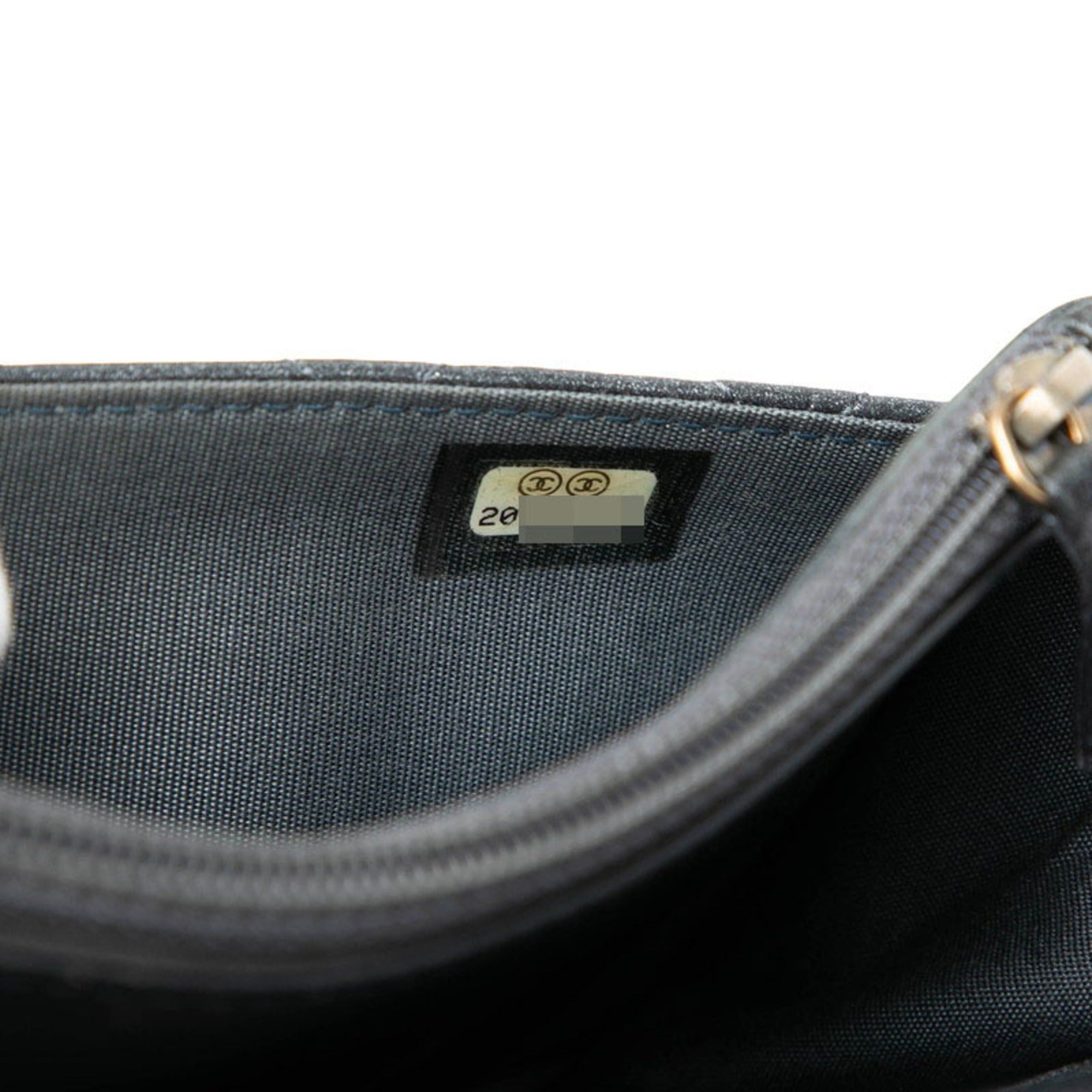 Boy Wallet on Chain Quilted Caviar