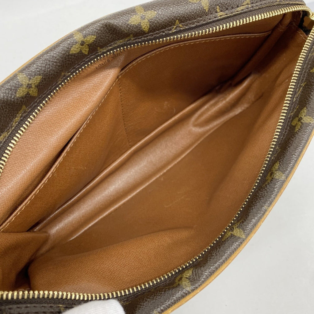 Trocadero Handbag Monogram Canvas 27