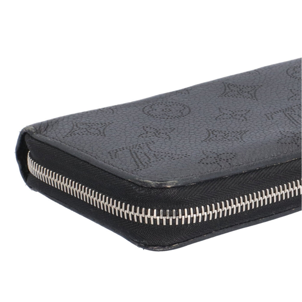 Louis Vuitton Black Mahina Leather Long Wallet (Bi-Fold) (Pre-Owned)