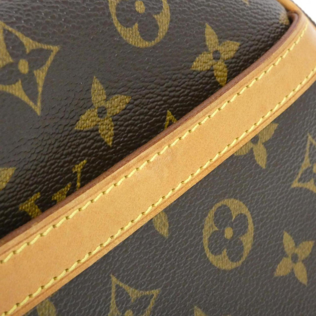 Louis Vuitton Brown Coated Canvas Shoulder Bag (Pre-Owned)