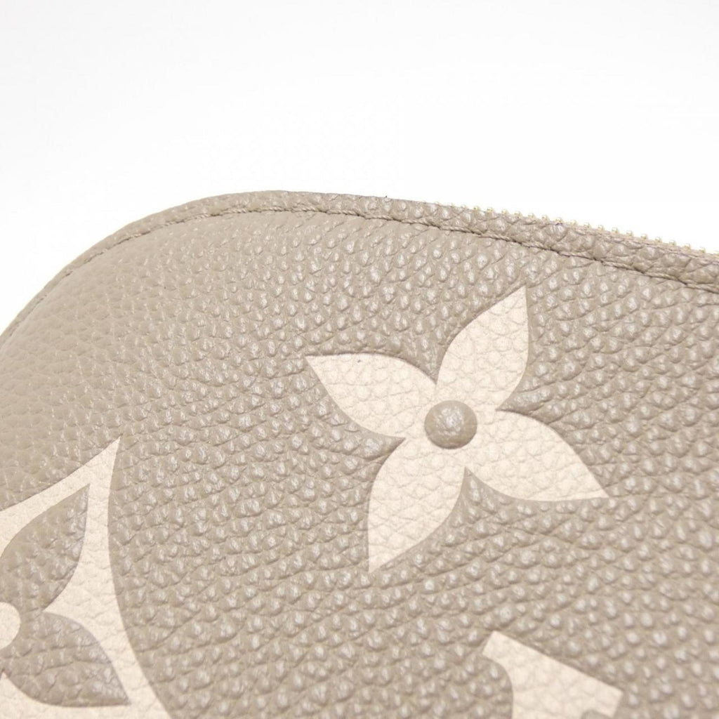 Louis Vuitton Bicolor Cream Leather Pochette Pouch (Pre-Owned)