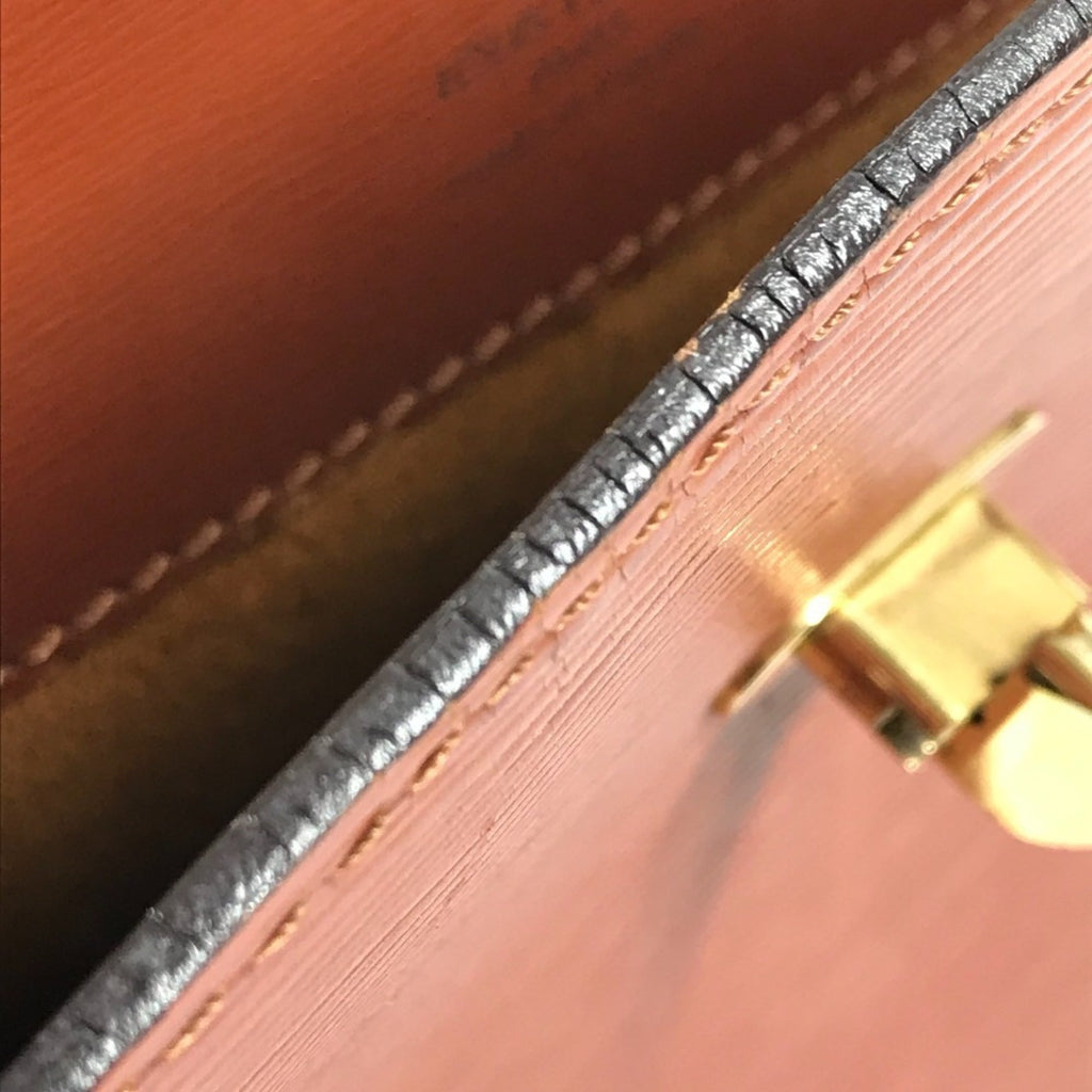 Louis Vuitton Brown Epi Leather Shoulder Bag (Pre-Owned)