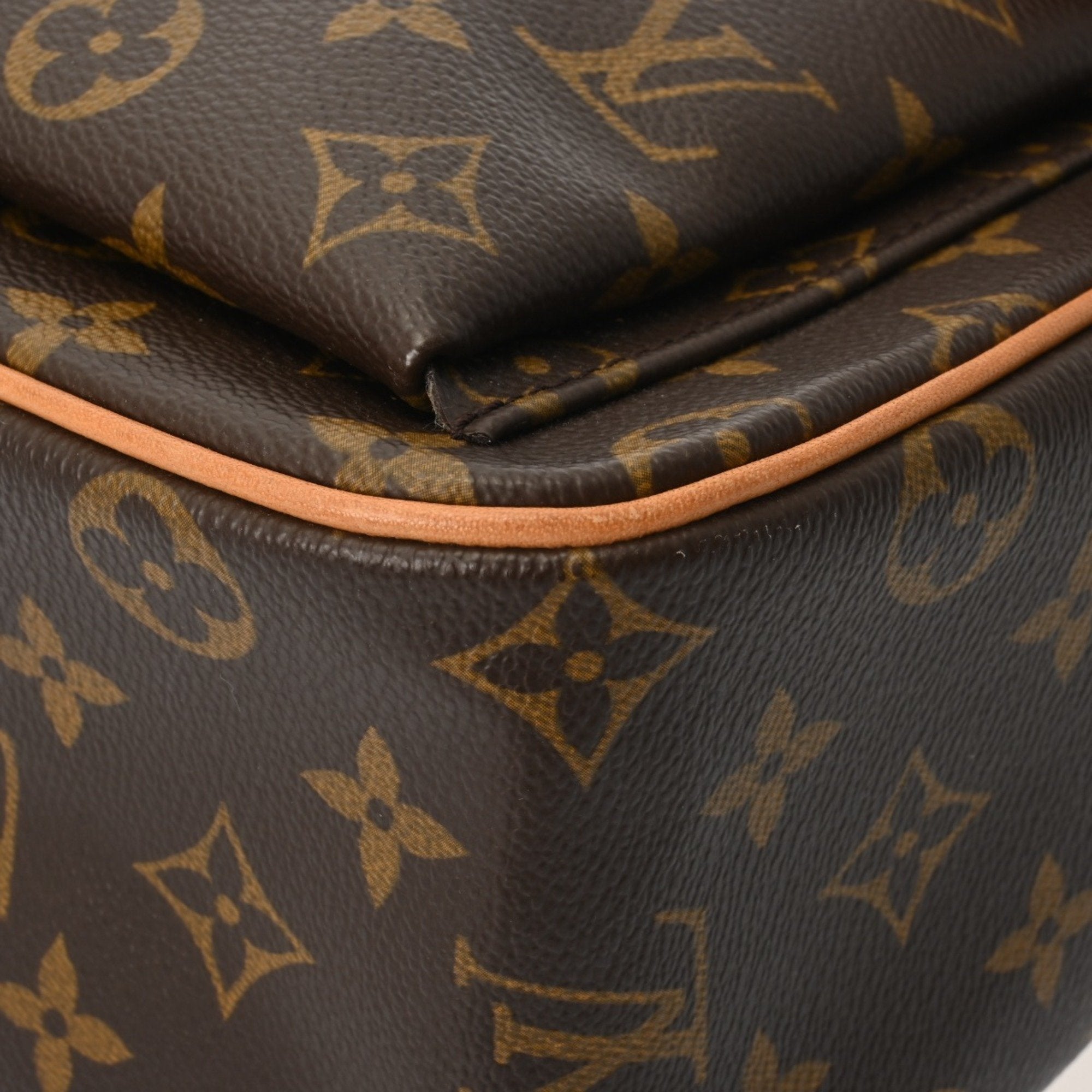 Louis Vuitton Brown Monogram Canvas Shoulder Bag (Pre-Owned)
